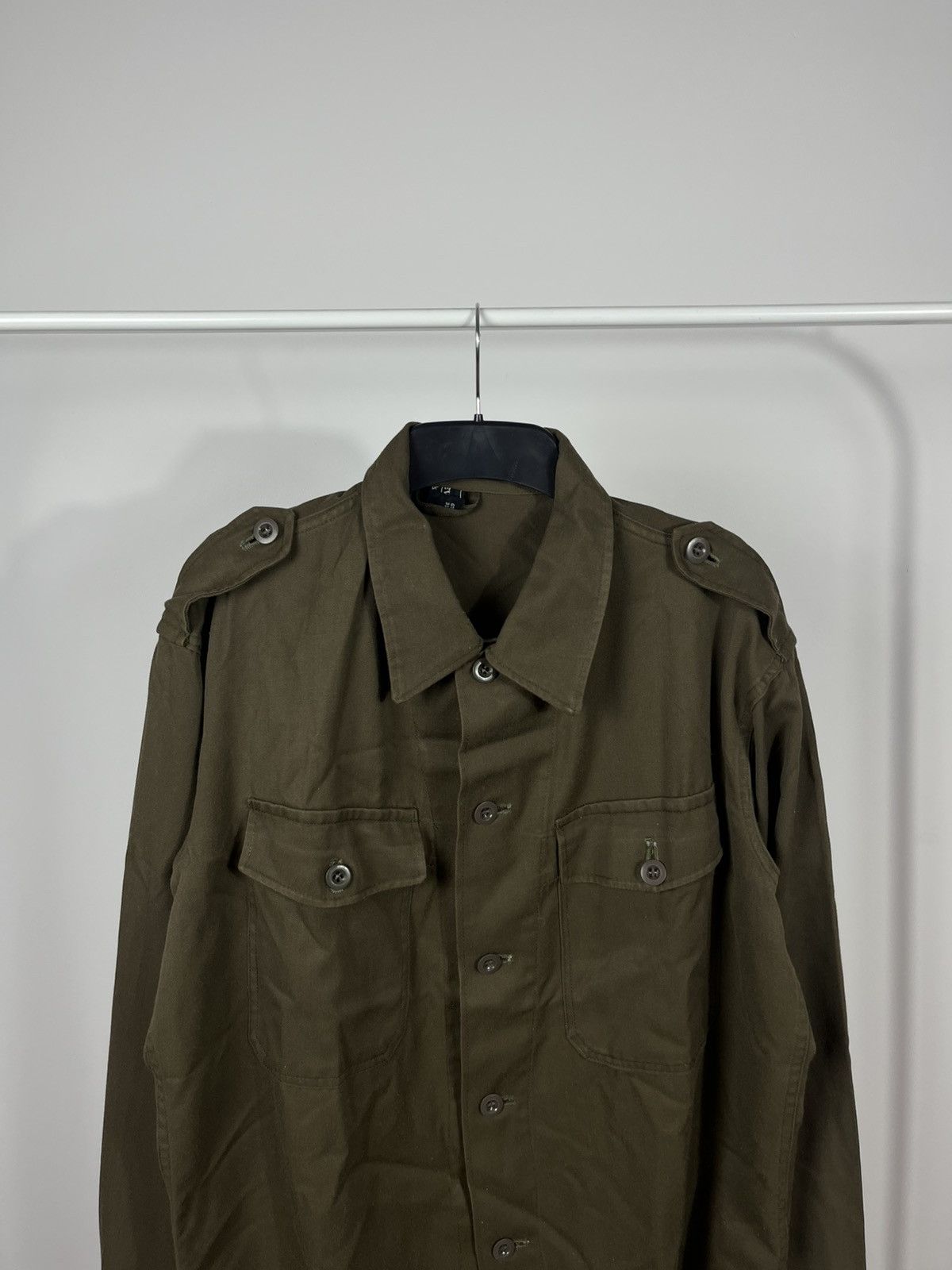 Other Austrian Army Olive Green Military Shirt with Epaulettes Size US XL / EU 56 / 4 - 2 Thumbnail