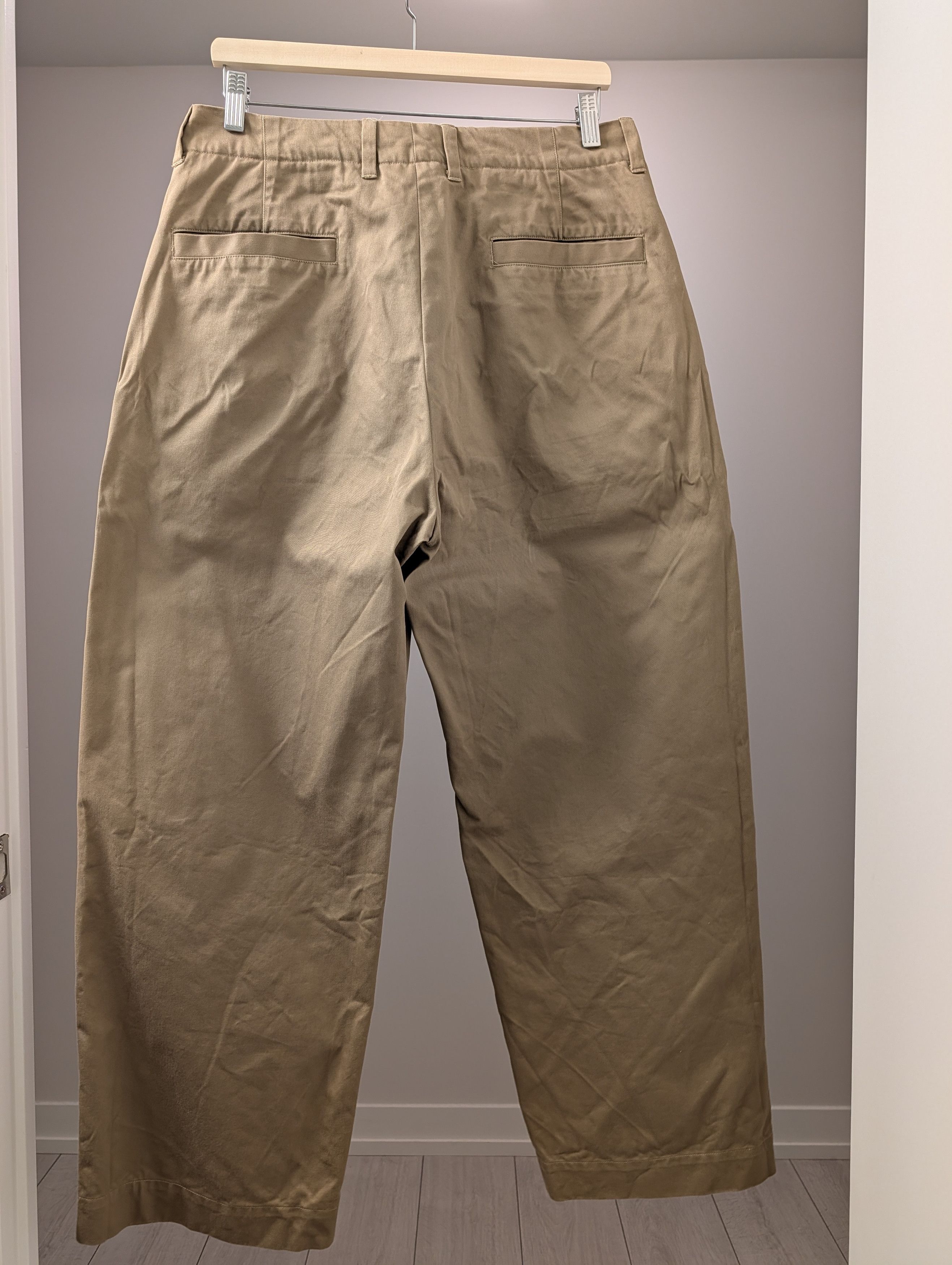UNIVERSAL PRODUCTS. Wide Chinos Size US 32 / EU 48 - 2 Thumbnail