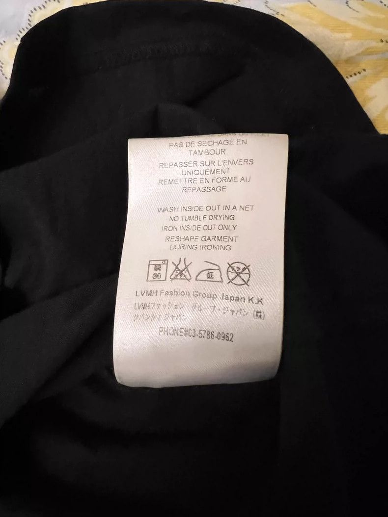 Givenchy Givenchy Small hole, celebrity-inspired OS fit, size S Size US S / EU 44-46 / 1 - 6 Thumbnail