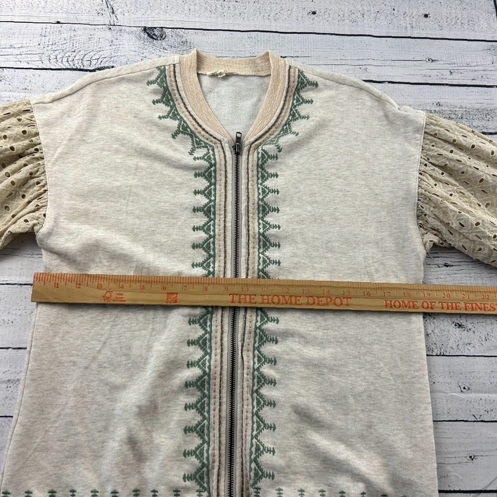 Vintage Mystree Short Eyelet Ruffle Sleeve Full Zip Sweater Women's S Beige Size S / US 4 / IT 40 - 3 Thumbnail