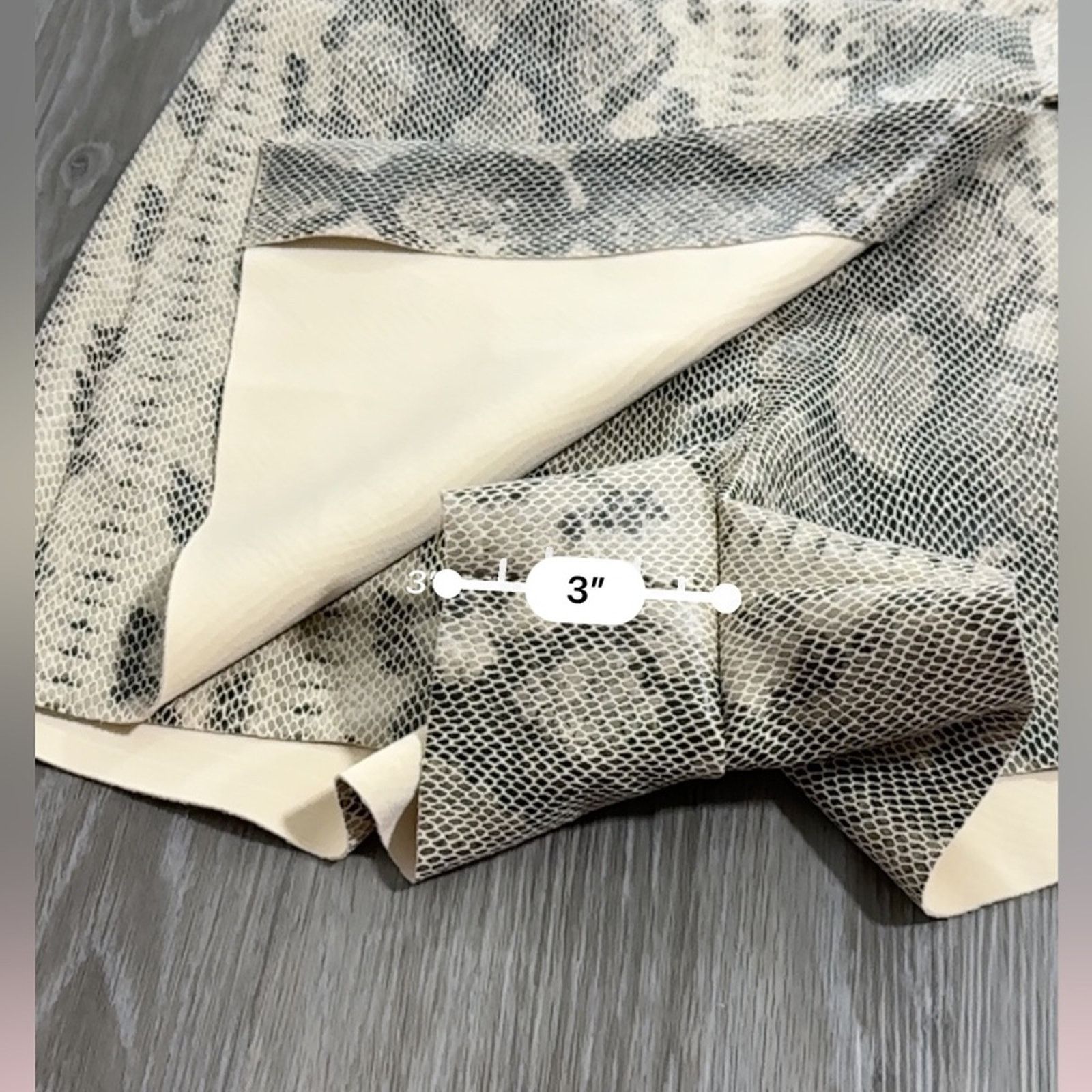 Zara Zara Cream & Gray Snakeskin Print Belted Faux Wrap Skort S Size 26" / US 2 / IT 38 - 12 Thumbnail