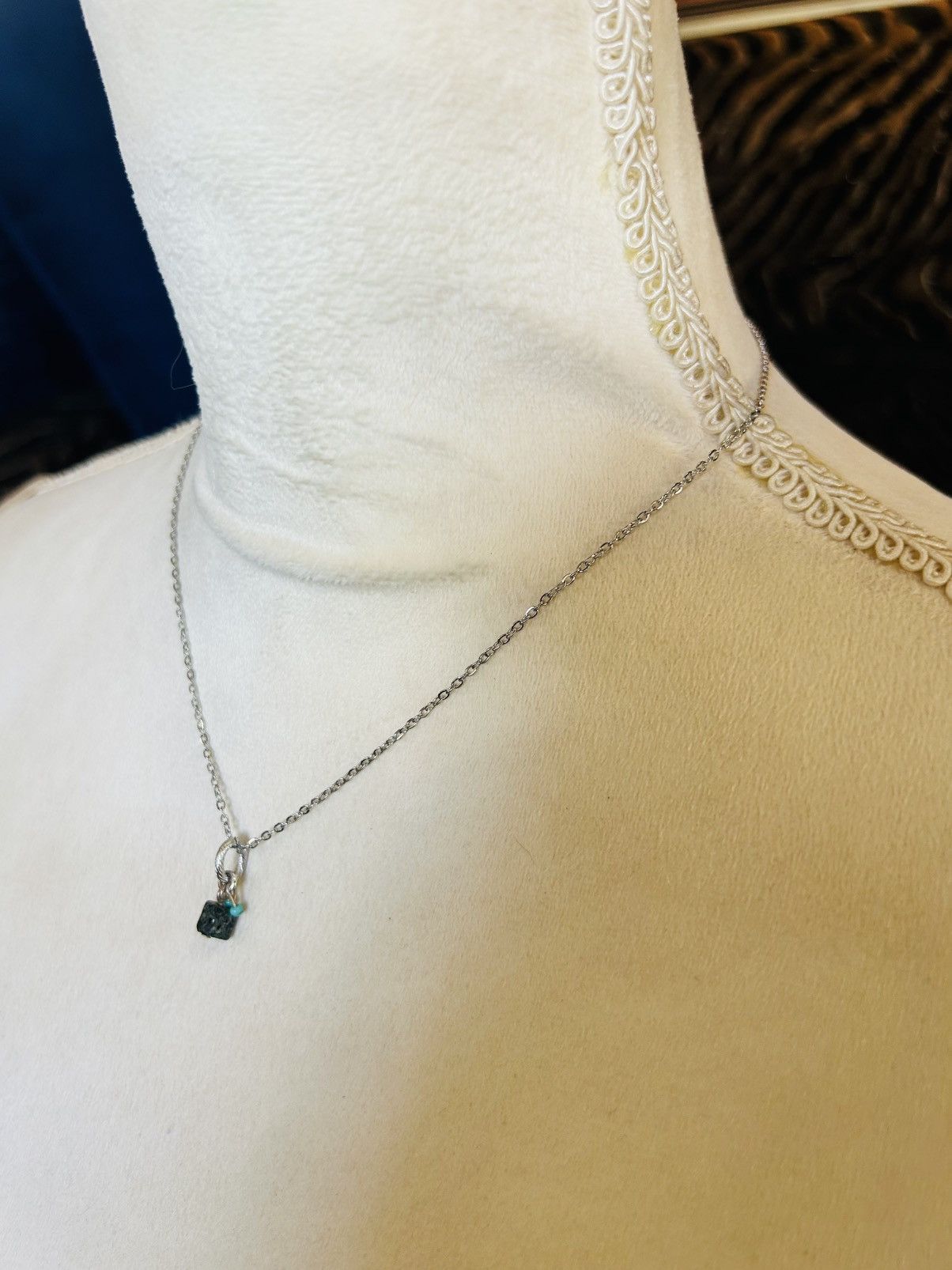 Handmade Handcrafted serpentine jade pendant on chain necklace Size ONE SIZE - 4 Thumbnail