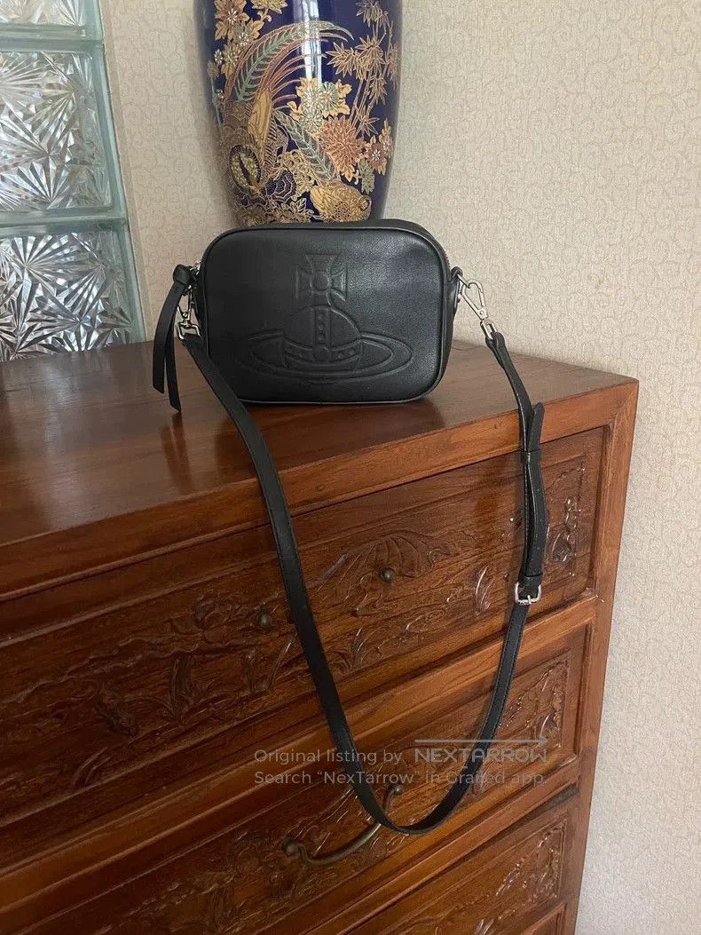 Vivienne Westwood Vivienne Westwood Leather Crossbody Bag . Size ONE SIZE - 5 Thumbnail