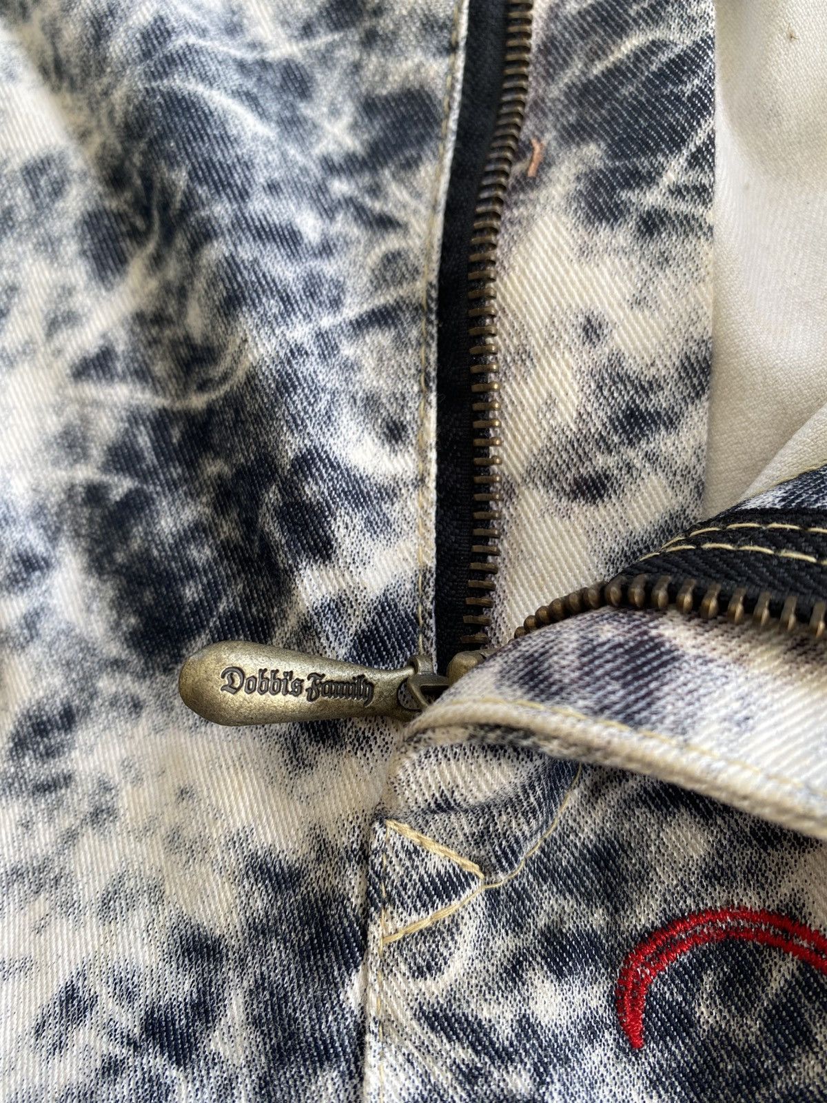 Japanese Brand Dobbi's Family Dragon Embroidery Lightweight Jeans Size US 33 - 12 Thumbnail