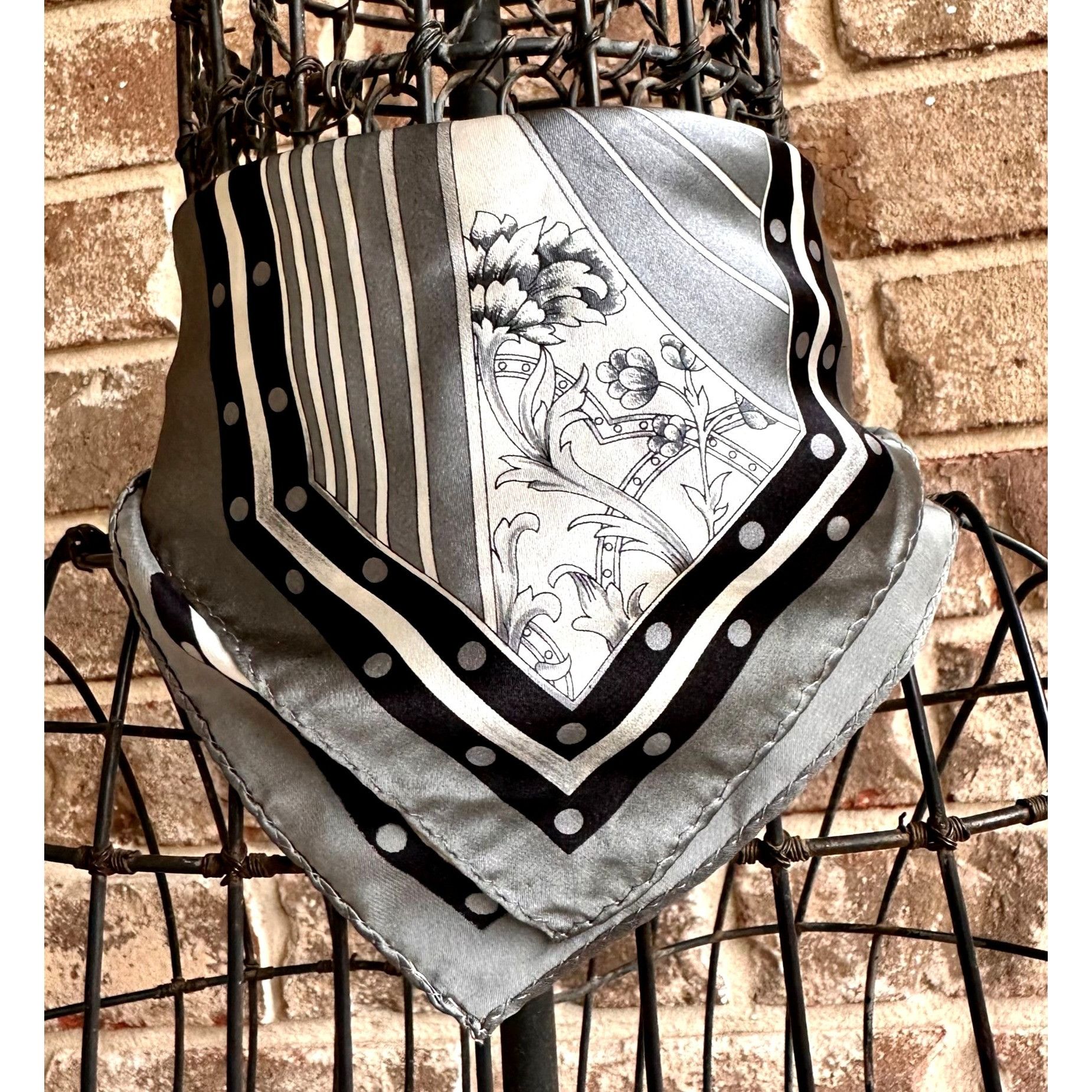 Vintage Vintage Neck Scarf Silver Black Floral Art Deco Hand Rolled Size ONE SIZE - 1 Thumbnail