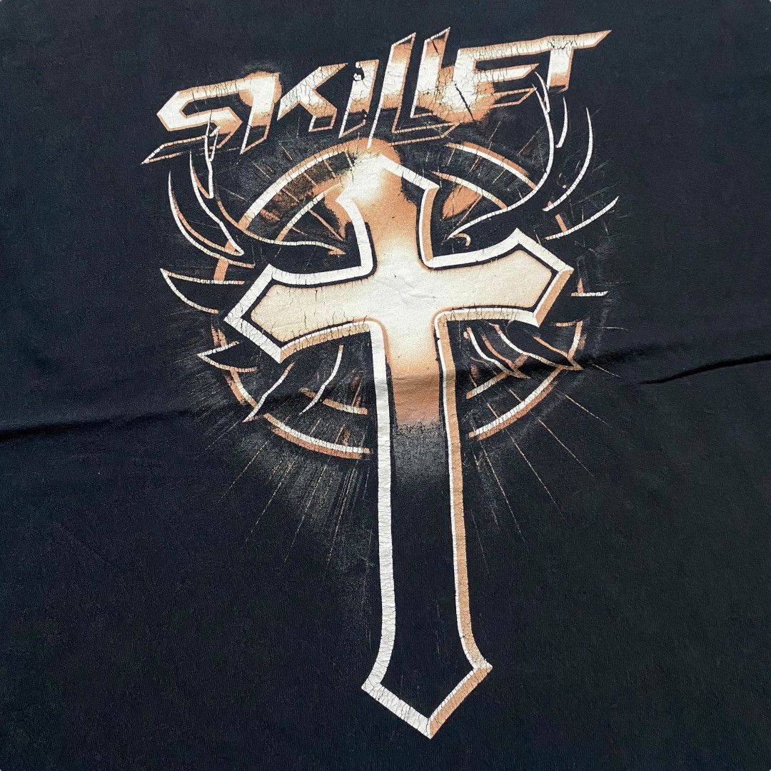 Gildan Gildan skillet cross and wings graphic black tee Size US XL / EU 56 / 4 - 2 Thumbnail