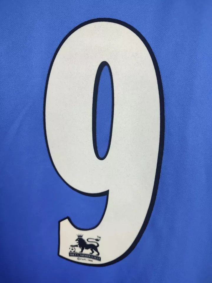 Umbro FC CHELSEA 1999-00 Home FOOTBALL Kit SHIRT SOCCER JERSEY #9 Size US L / EU 52-54 / 3 - 14 Thumbnail