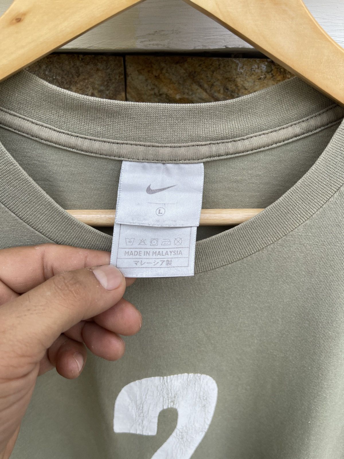 Nike Rare🔥Vintage NIKE Question Mark Center Logo Tee Size US L / EU 52-54 / 3 - 5 Thumbnail