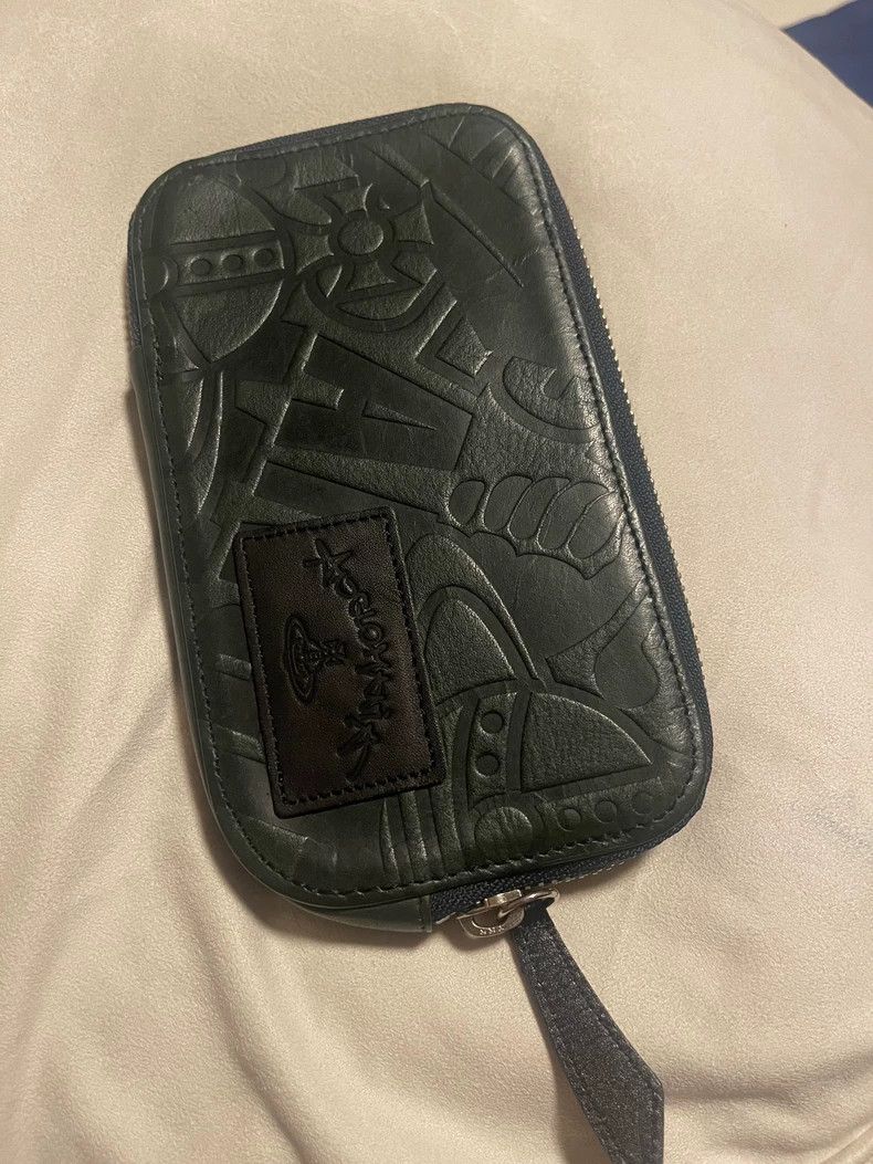 Vivienne Westwood Vivienne Westwood size os Black relief wallet passport bag Size ONE SIZE - 2 Thumbnail