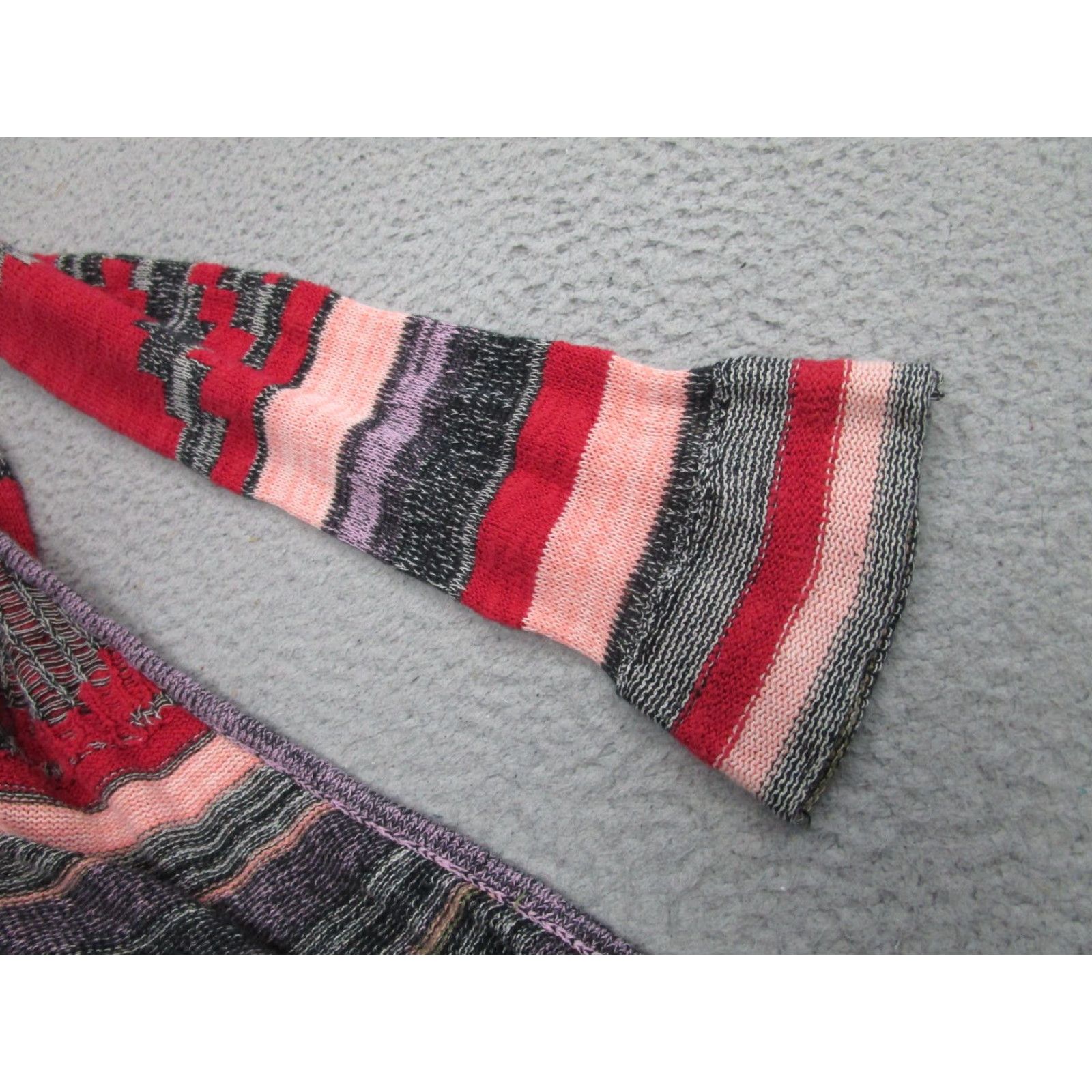Bell VINTAGE Mudd Cardigan Sweater Juniors XS y2k 2000s Hooded Bell Sleeve Aztec Boho Tribal Size XS / US 0-2 / IT 36-38 - 7 Thumbnail