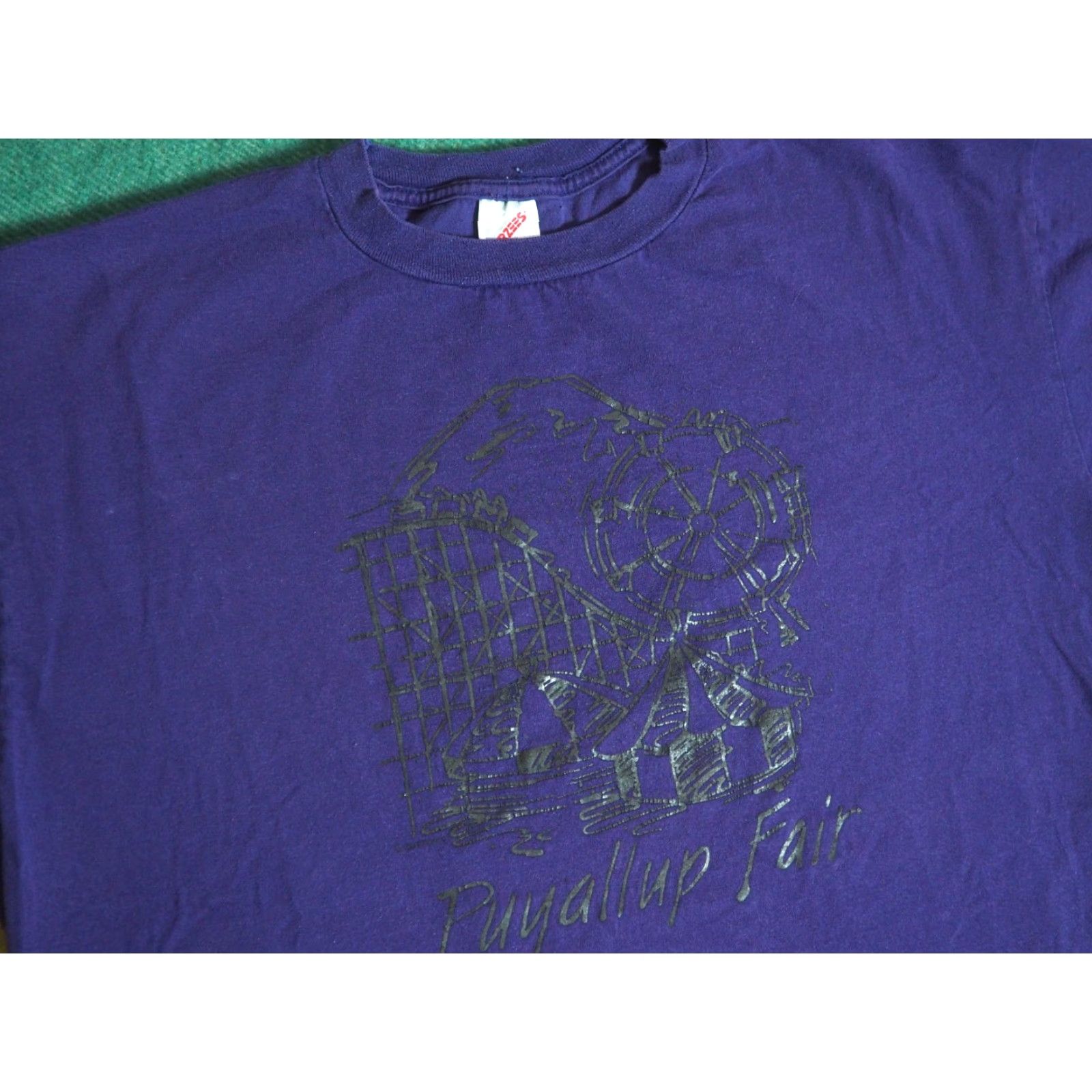Jerzees VTG Jerzees Tee PNW Washington Purple USA 2XL T-Shirt 1990s Short Sleeve Men Size US XXL / EU 58 / 5 - 2 Thumbnail