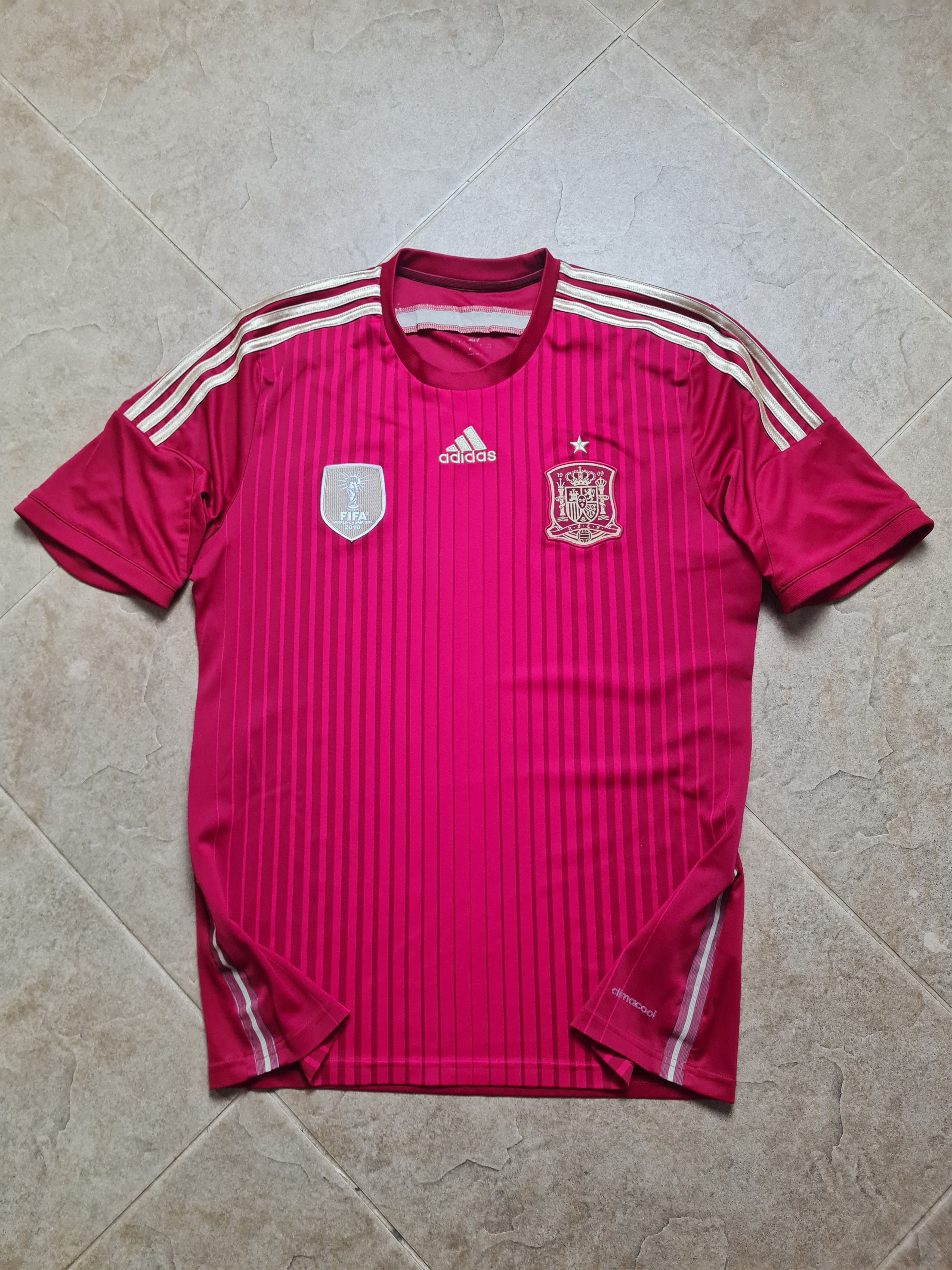 Adidas Spain Home Shirt 2014 World Cup Champions Adidas Football Size US L / EU 52-54 / 3 - 5 Thumbnail