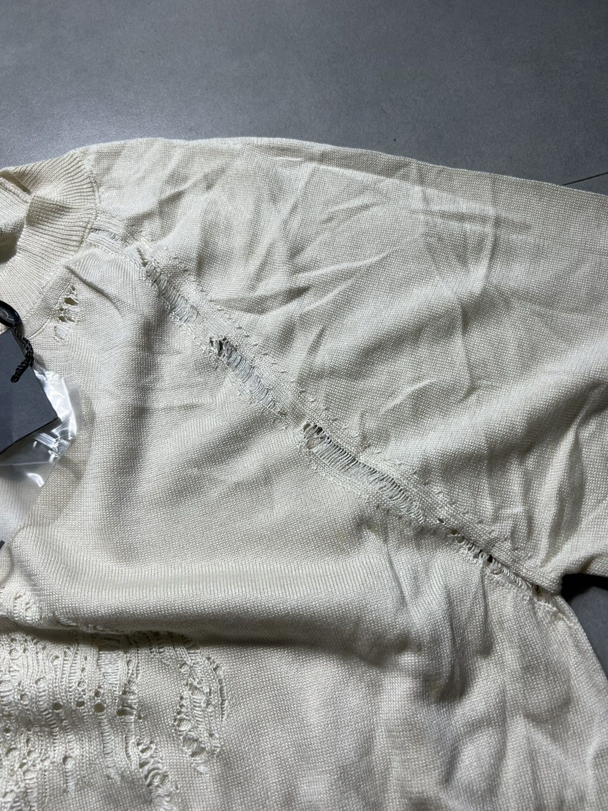Alexander McQueen Alexander McQueen - Distressed Skull Sweater Size L / US 10 / IT 46 - 3 Thumbnail
