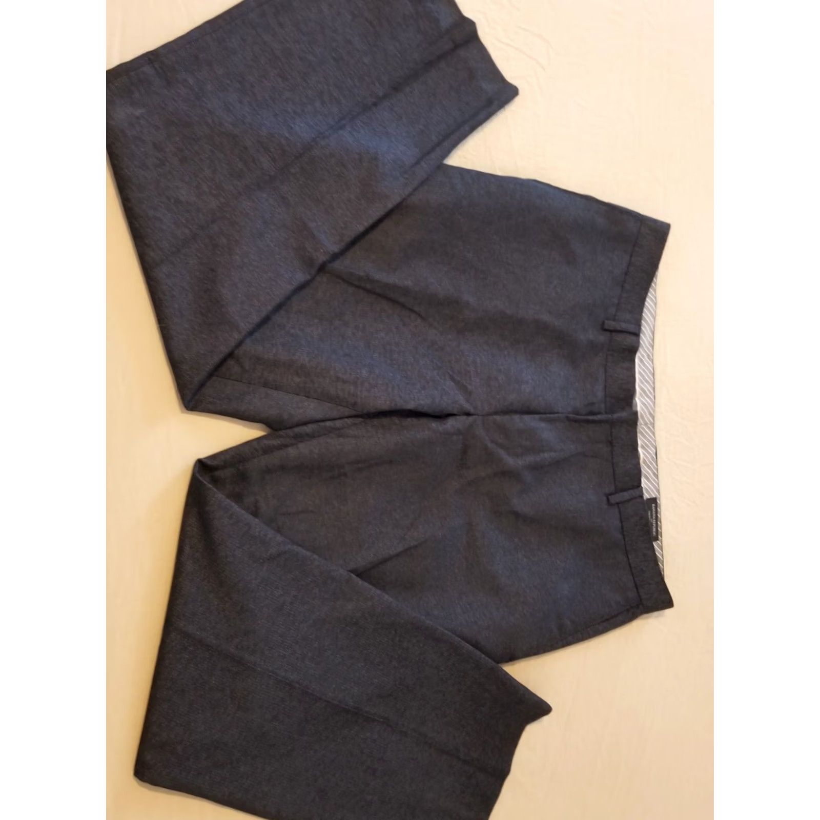 Banana Republic Banana Republic Dress Pants 38x32 Navy Blue Chino Khaki Slack Trop 38x30 Mens Pants Regular Inseam 32 in blue Size US 38 / EU 54 - 3 Thumbnail