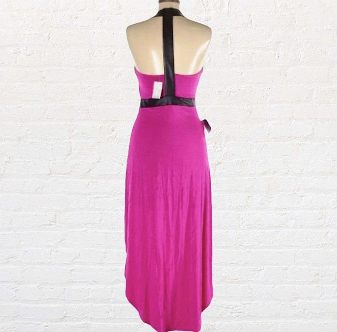 Bebe BEBE HOT PINK HIGH LOW T BACK HALTER DRESS Size S / US 4 / IT 40 - 4 Thumbnail