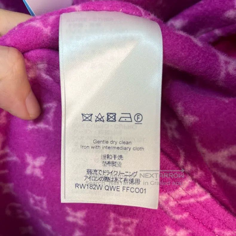 Louis Vuitton Louis Vuitton Wool jacket with purple-pink leather buttons Size XS / US 0-2 / IT 36-38 - 5 Thumbnail