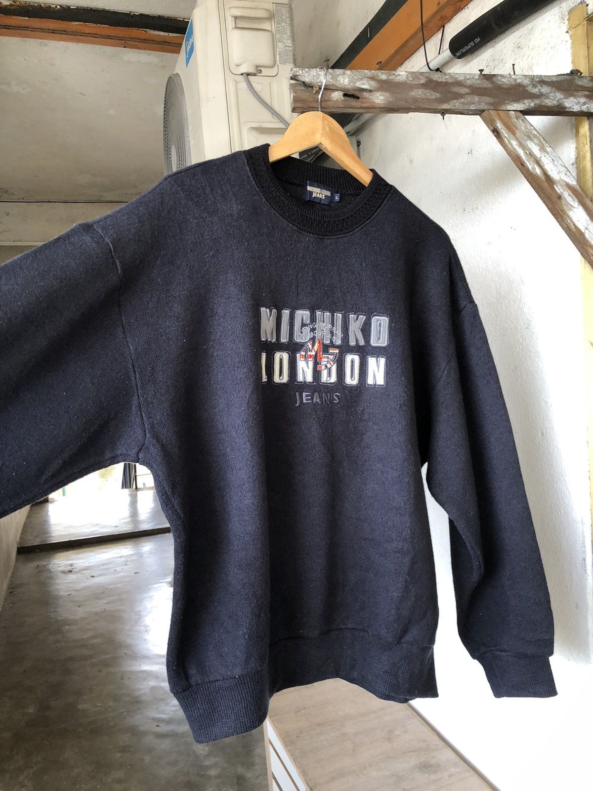 Michiko Koshino London Vintage 90s Michiko London Jeans Embroidery Logo Sweatshirt Size US L / EU 52-54 / 3 - 10 Thumbnail