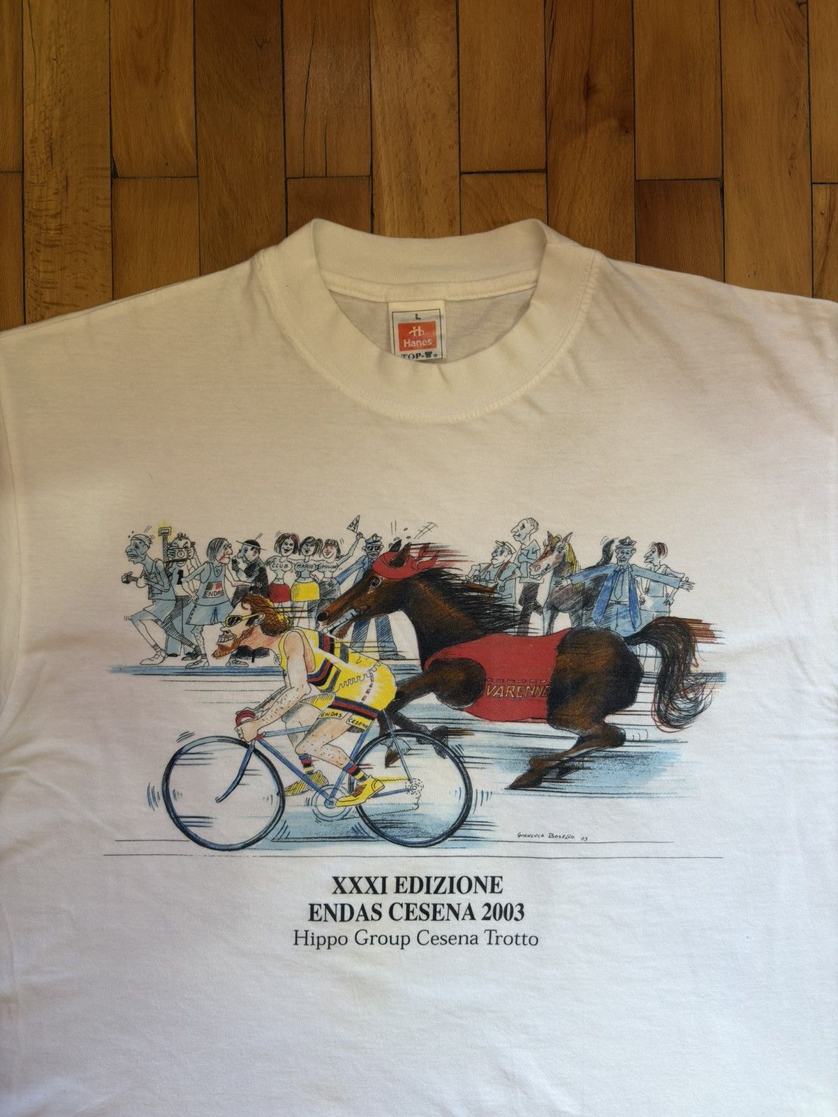 Hanes Vintage 2003 Hanes tag Graphic T-Shirt Size US L / EU 52-54 / 3 - 1 Thumbnail