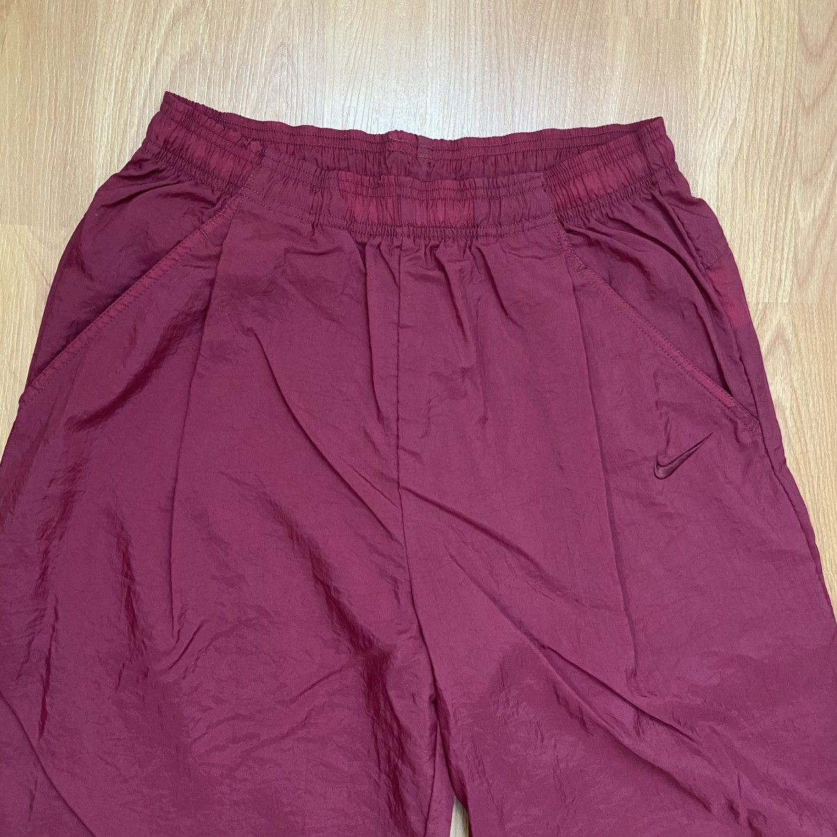 Nike Nike Vintage 90s Maroon Nylon Windbreaker Pants Men’s Medium Size US 32 / EU 48 - 5 Thumbnail