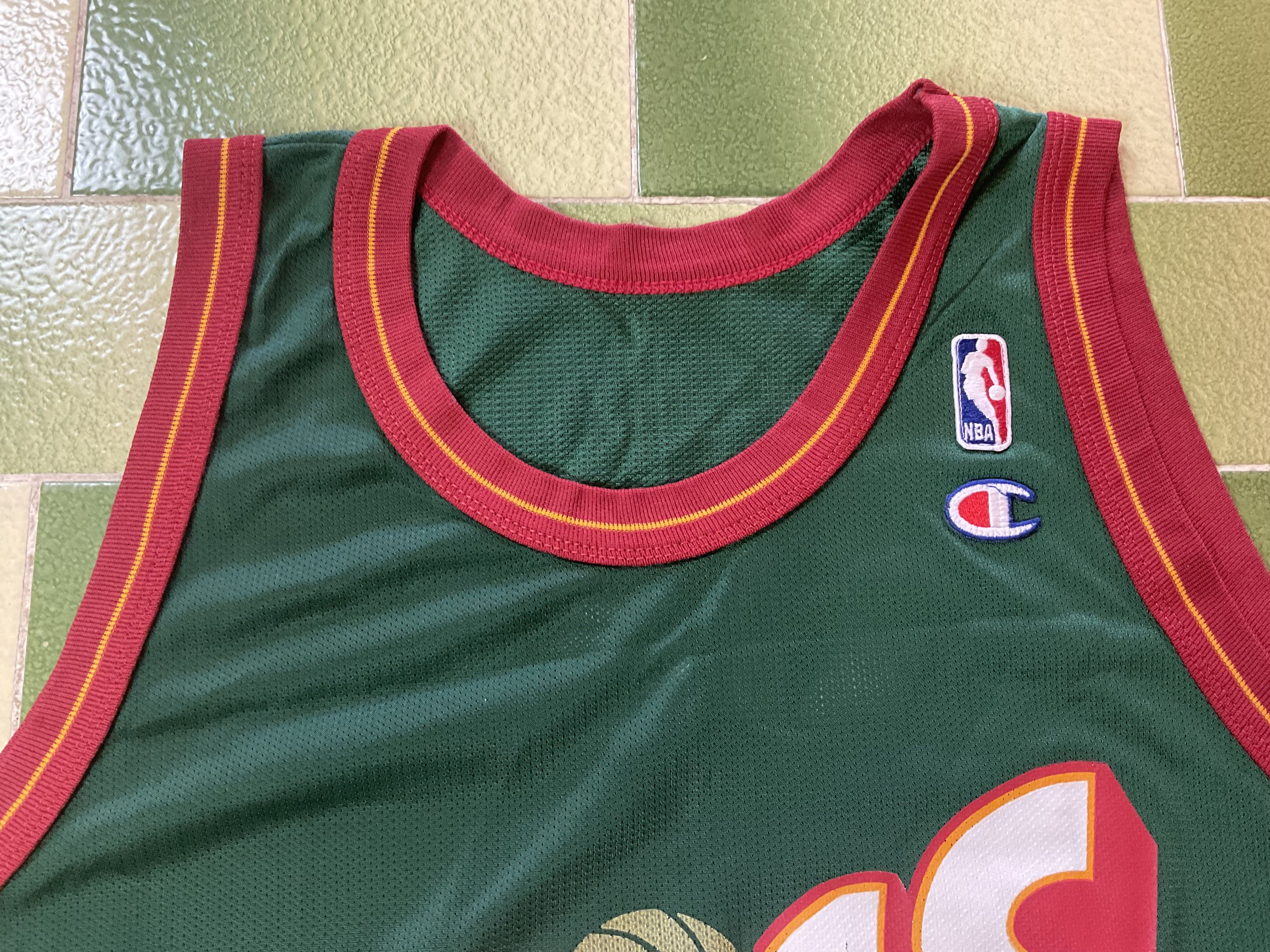Champion Vintage Seattle SuperSonics #40 Shawn Kemp Basketball Jersey Size US L / EU 52-54 / 3 - 4 Thumbnail