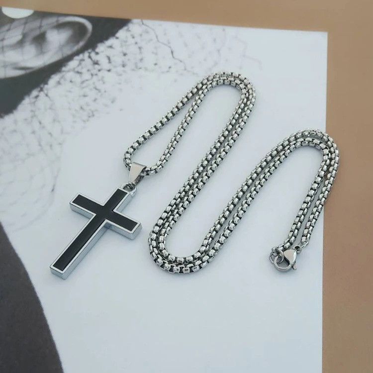 Vintage Stylish Cross Pendant Necklace Size ONE SIZE - 1 Thumbnail