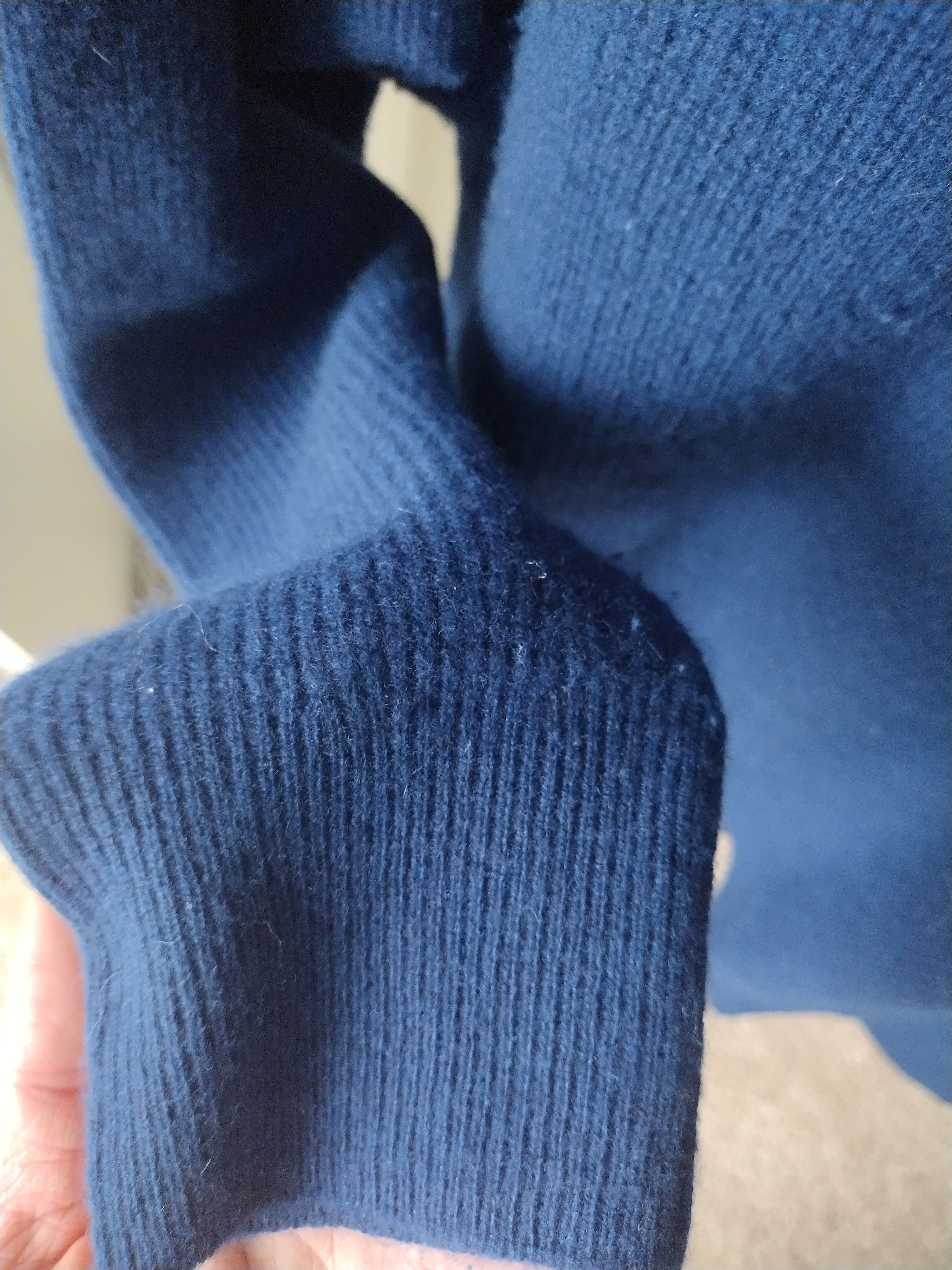 Rag & Bone Rag & Bone Cashmere Blue Sweater in Size M Size US M / EU 48-50 / 2 - 5 Thumbnail