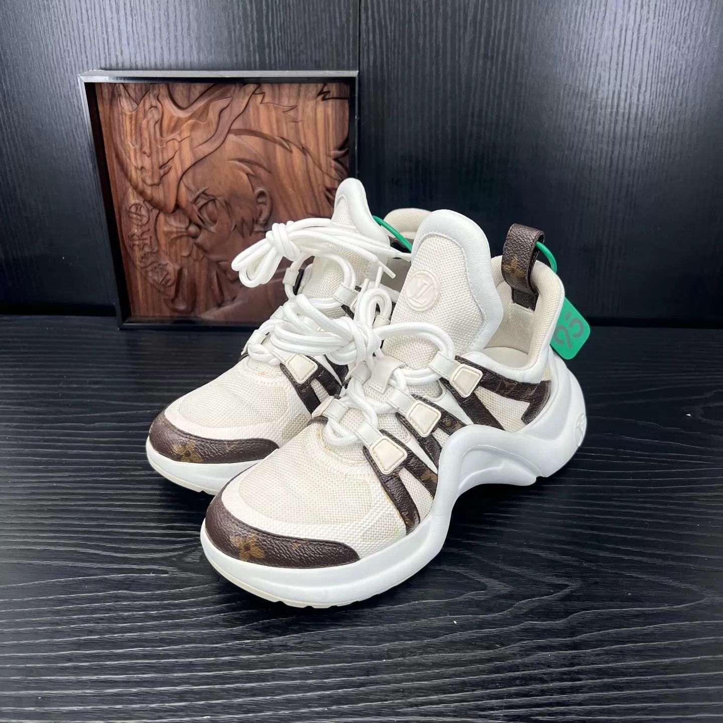 Louis Vuitton LV Archlight White Monogram 35.5 New Original Box Size US 5 / IT 35 - 1 Thumbnail
