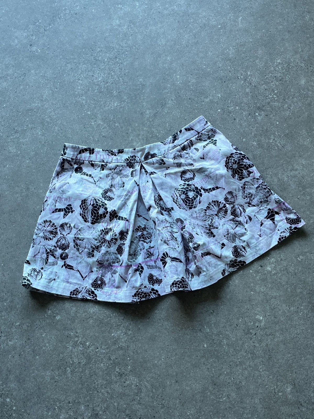 John Galliano Y2k john galliano newspaper mini skirt 🗞️ 📰 Size 26" / US 2 / IT 38 - 1 Thumbnail