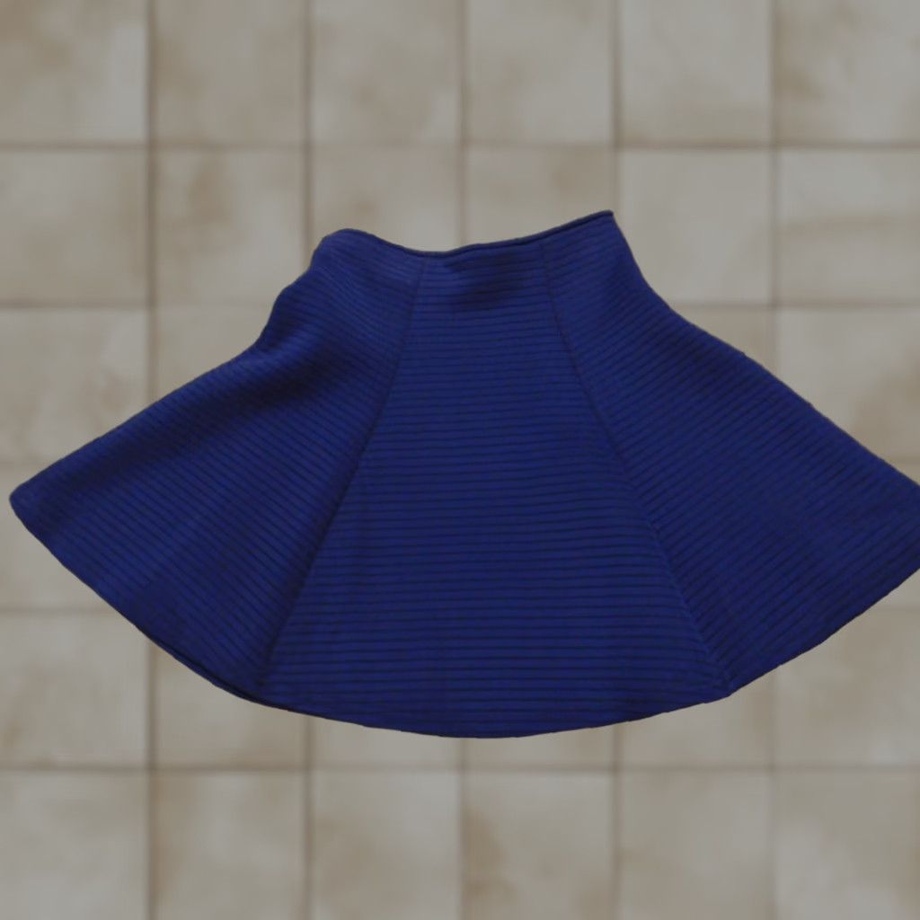 Vintage Miami Skirt Womens Small Blue A-line stretch pull on Midi Skirt Womens Blue A-Line Stretch Pull On Size 28" / US 6 / IT 42 - 1 Thumbnail
