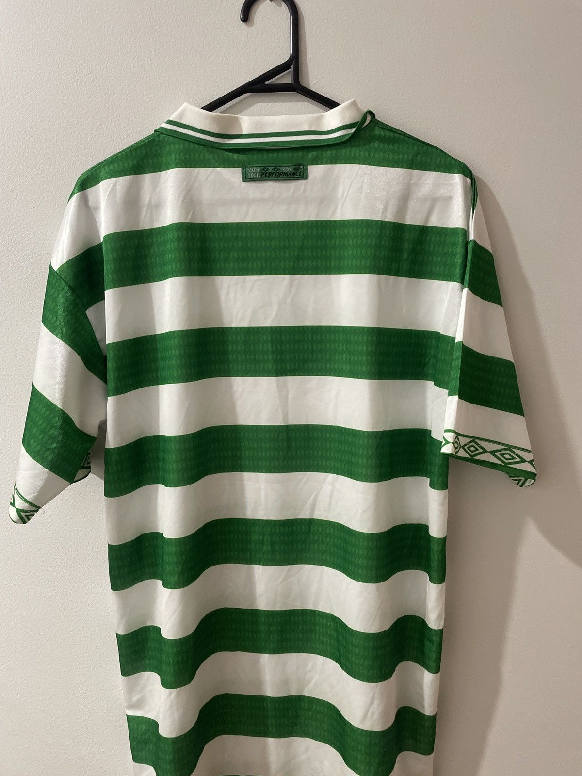 Umbro Vintage Celtic 1997/98 Soccer Jersey Size US XL / EU 56 / 4 - 1 Thumbnail