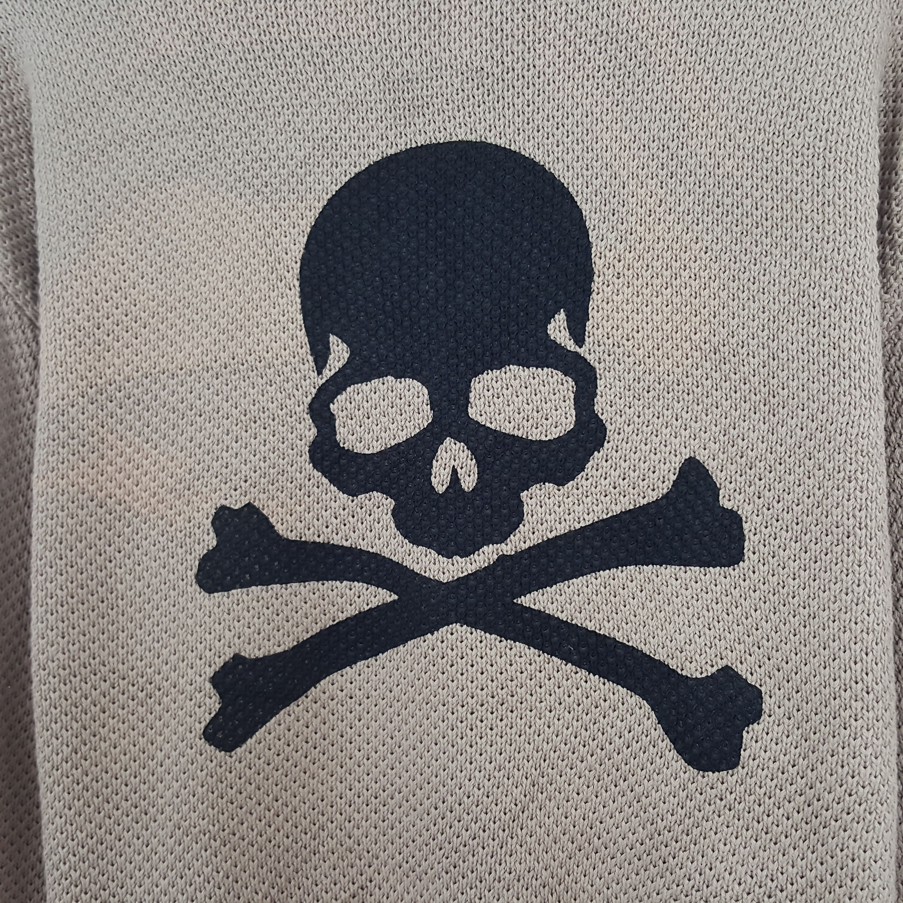 Uniqlo × Vintage Vintage Uniqlo Custom Art Skulls Sweatshirt Size US L / EU 52-54 / 3 - 2 Thumbnail
