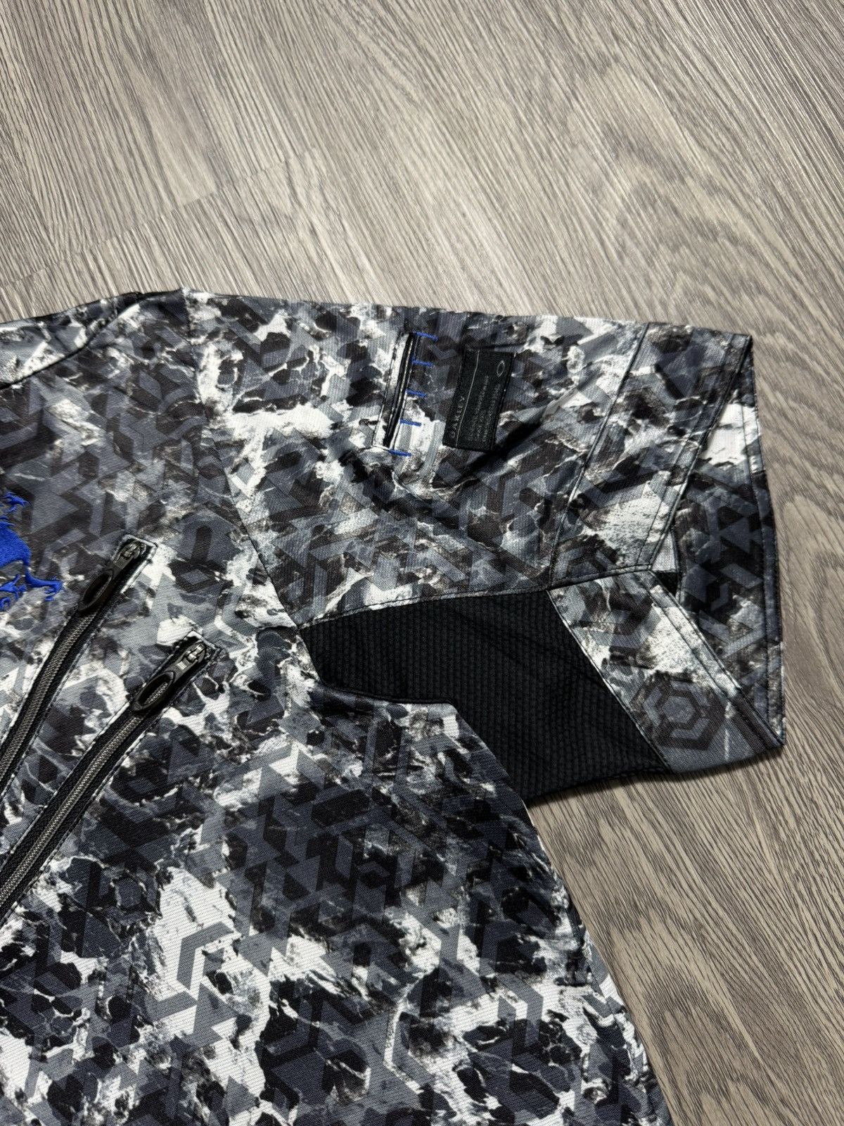 Oakley Oakley Abstraks Fullprint Logo Size US L / EU 52-54 / 3 - 6 Thumbnail