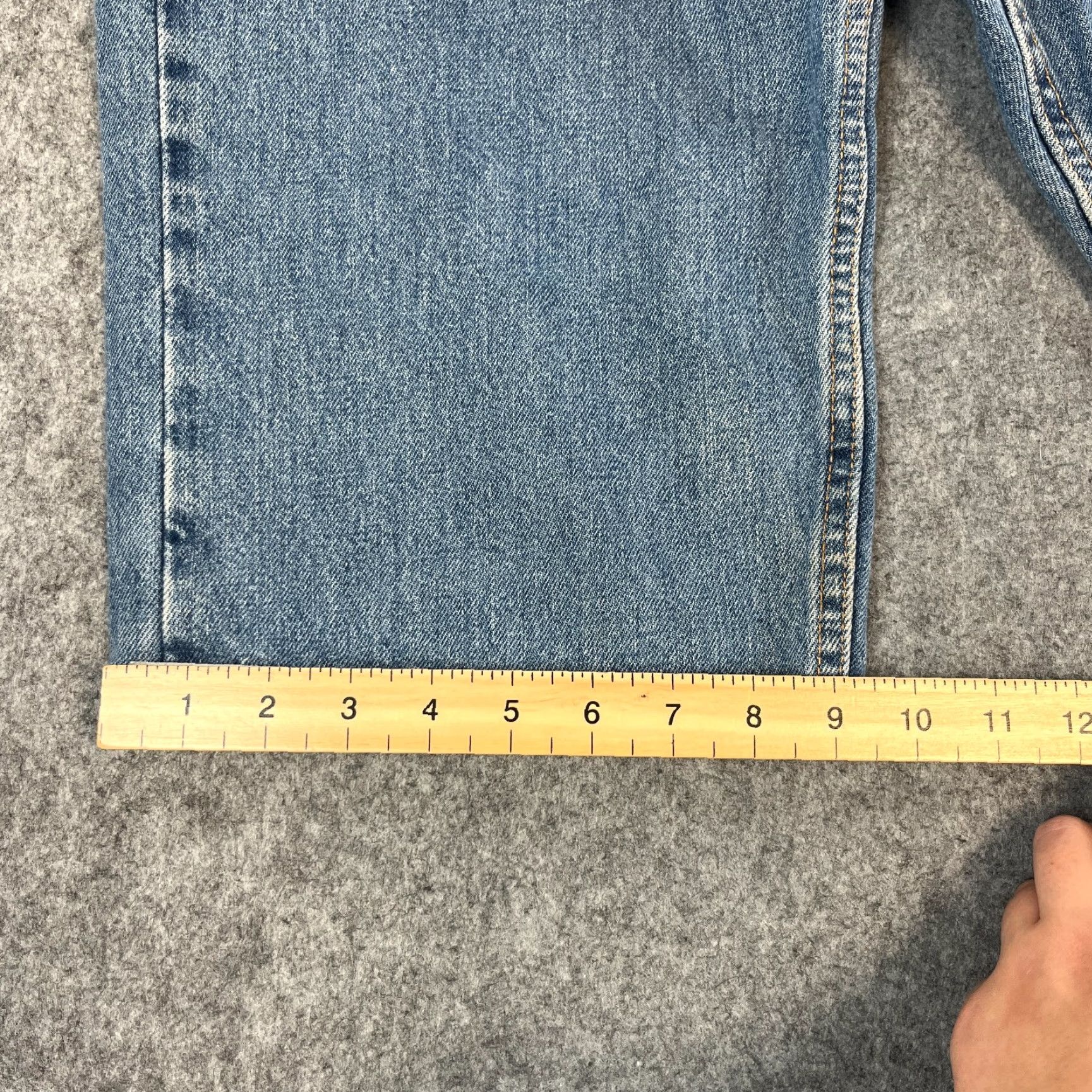 Levi's VINTAGE Levi's 569 Jeans Mens Relaxed Straight 38 Light Blue 90s Levi's 569 Mens Jeans Relaxed Straight 38 Light Blue 90s Size US 38 / EU 54 - 3 Thumbnail