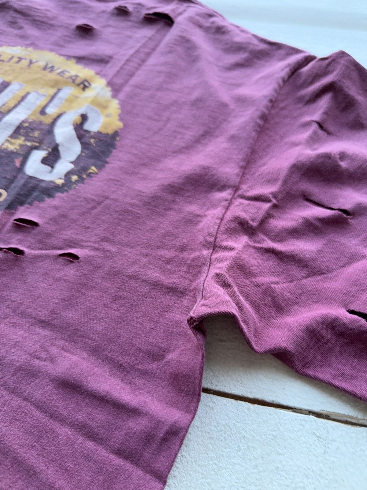 Levi's Vintage Clothing Vintage 90s Retro Levi’s Distressed Faded Tee shirt Size US L / EU 52-54 / 3 - 13 Thumbnail