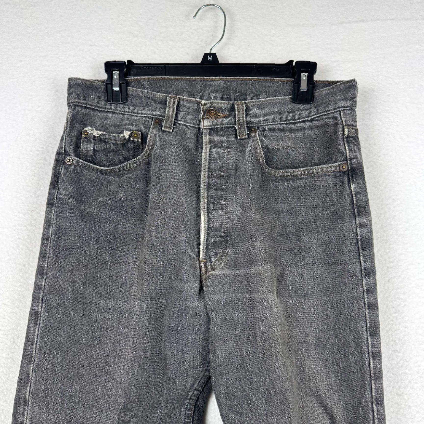 Levi's Vintage 90s Levis 501 Black 30x31 Straight Leg Jeans Button Fly Made in USA Size US 30 / EU 46 - 2 Thumbnail