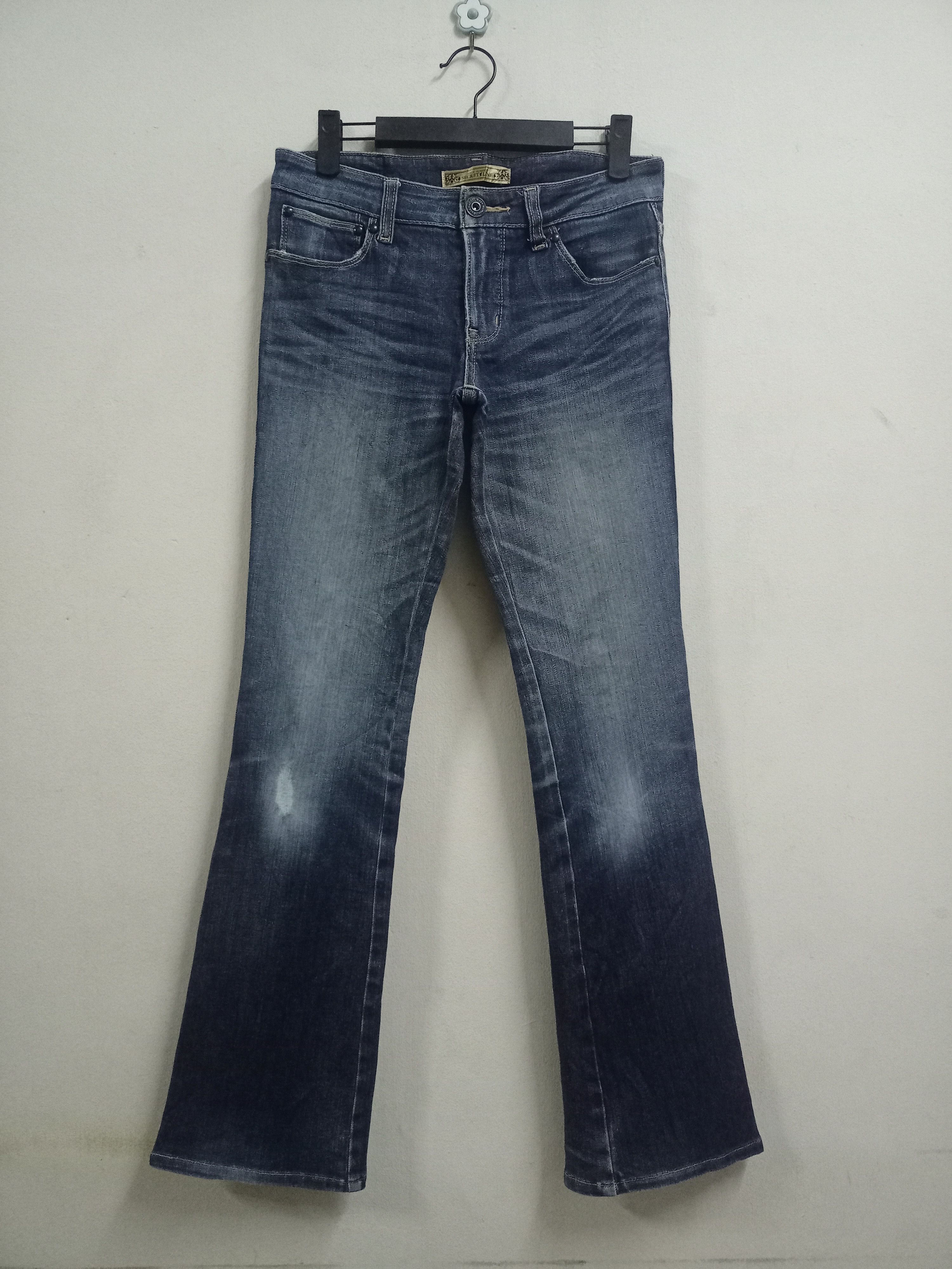 Japanese Brand Vintage Japanese Brand Blue Wash Flare Jeans Size 30" / US 8 / IT 44 - 1 Thumbnail