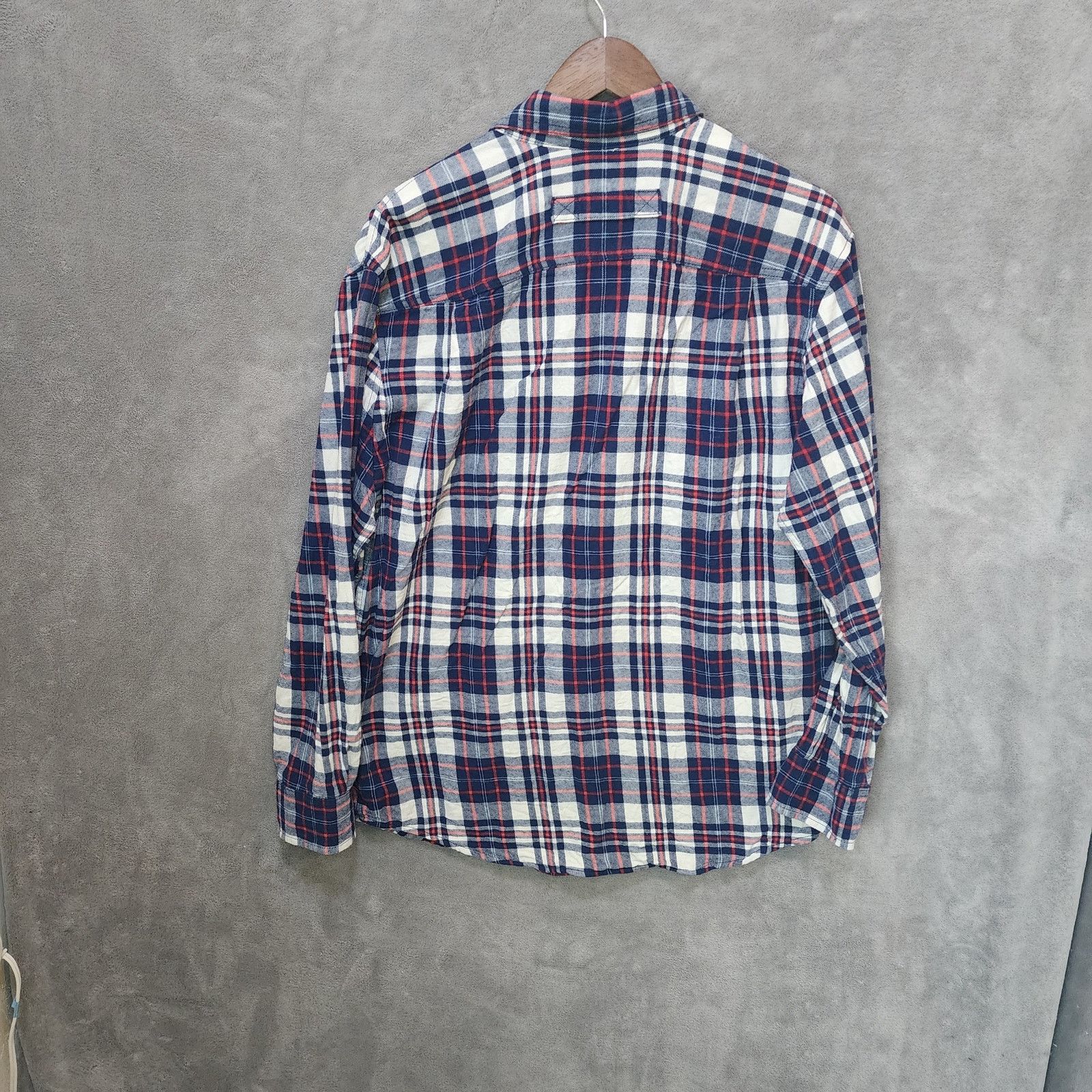 Duluth Trading Company Duluth Relaxed Fit Small Blue White Red Plaid Button-Up Size US S / EU 44-46 / 1 - 2 Thumbnail