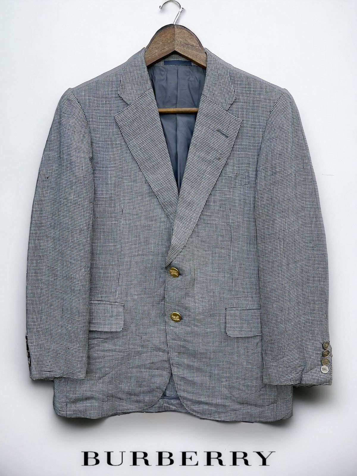 image of Vintage Burberrys Pure Linen Blazer Jacket in Silver, Men's (Size Small)