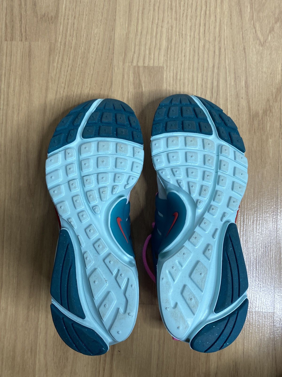 Nike Presto GS “White Jade Ice” Size US 6 / IT 36 - 5 Thumbnail