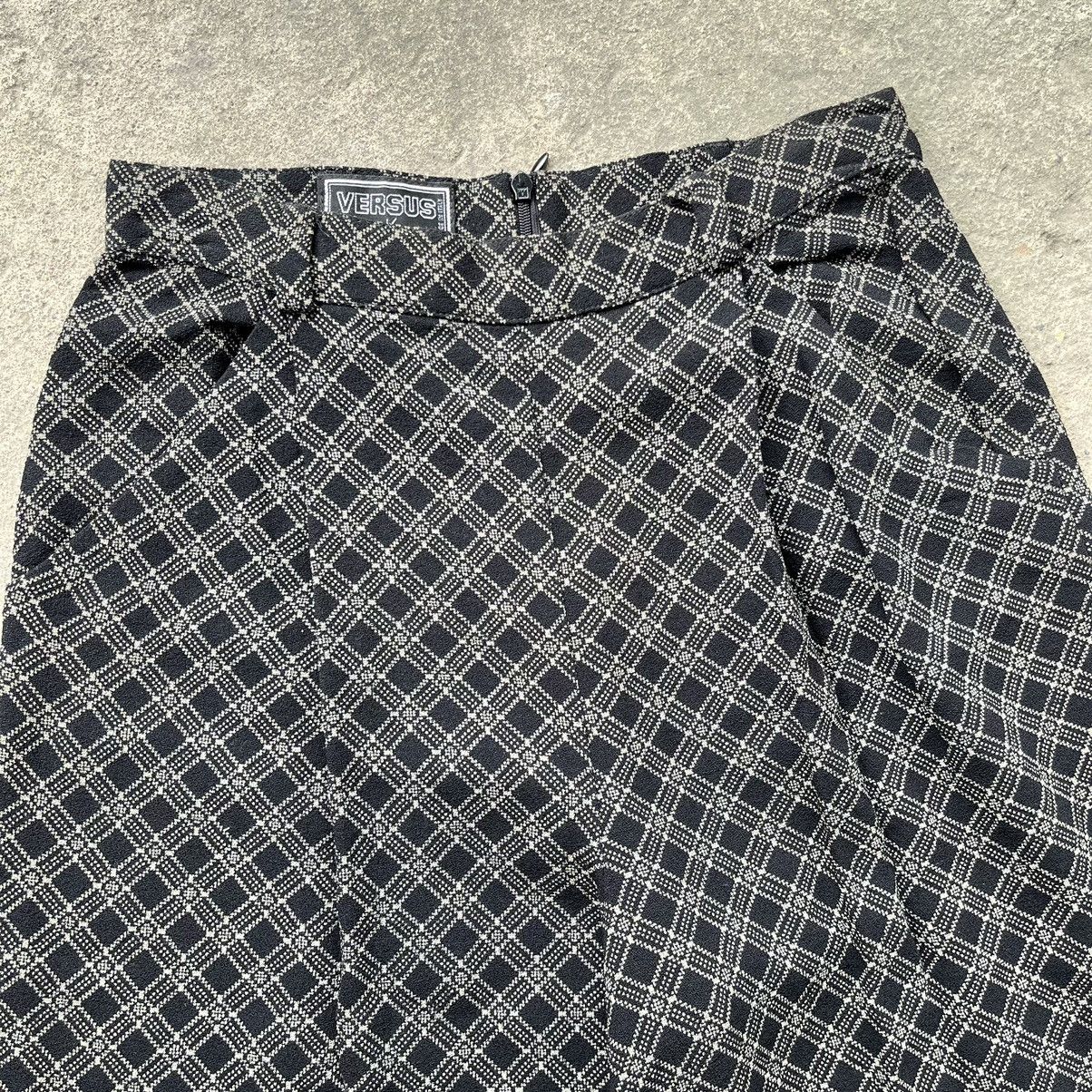 Designer × Versus Versace × Vintage Versus Versace Vintage Size 26" / US 2 / IT 38 - 4 Thumbnail