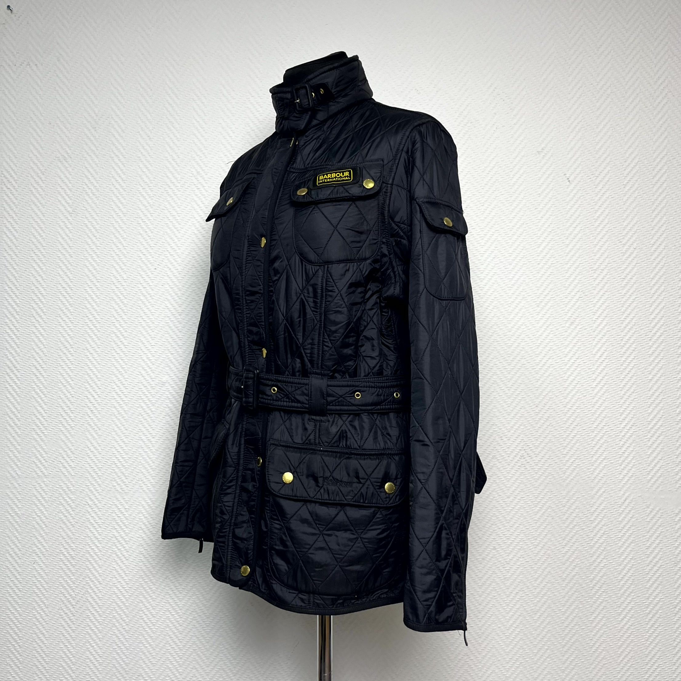 Barbour Barbour Quilted Womens Pockets Belted Jacket Size M EU 46 Size M / US 6-8 / IT 42-44 - 8 Thumbnail