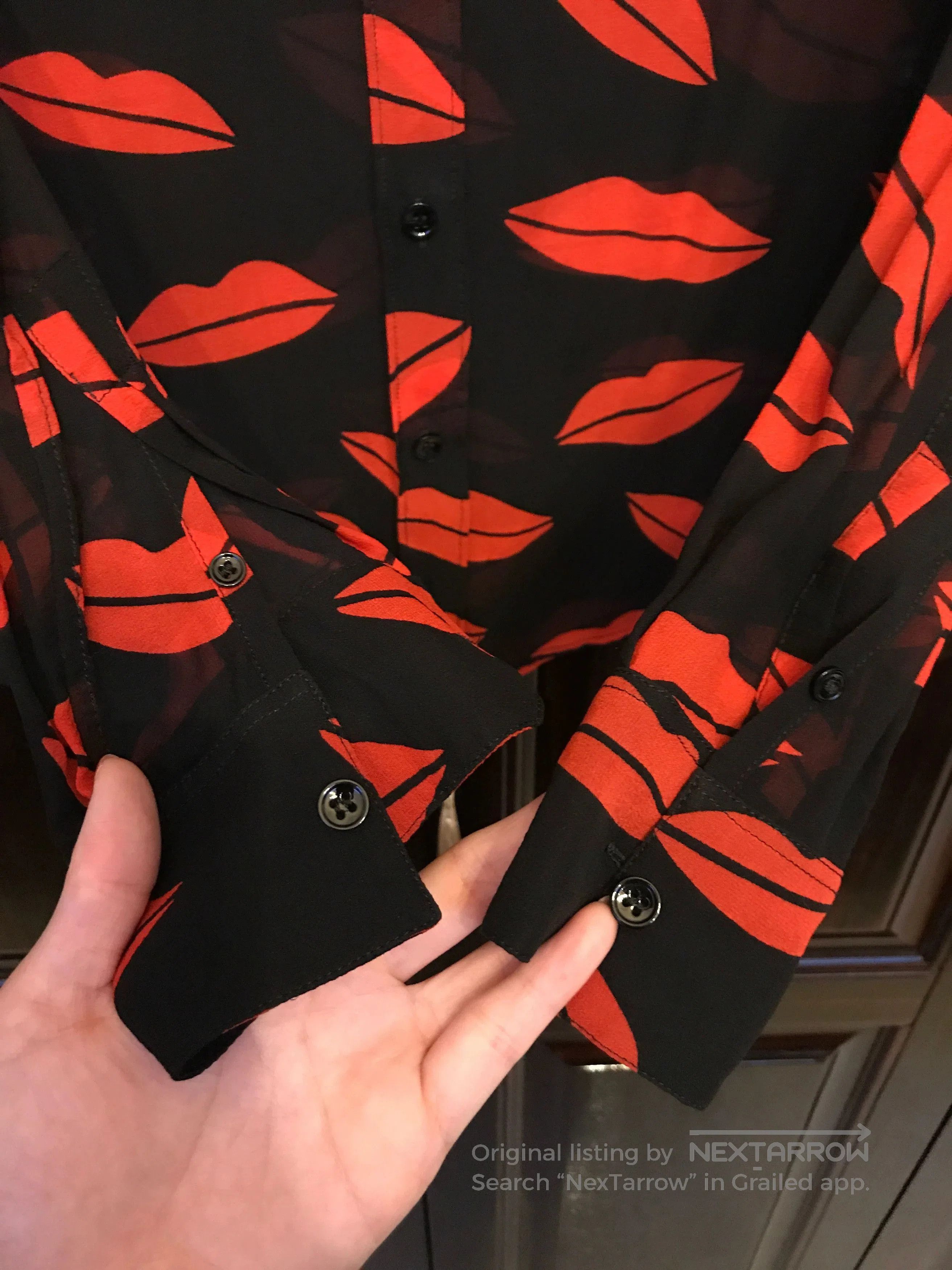 Saint Laurent Paris Saint Laurent Silk Red Lips Shirt. Size S / US 4 / IT 40 - 6 Thumbnail