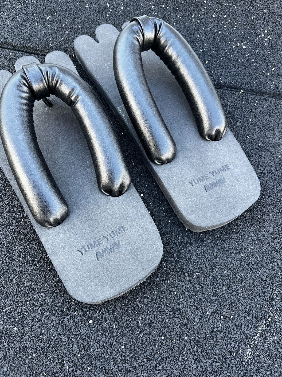 AVAVAV Yume Yume x Avavav Finger Flop Shoes (unisex) Size US 6 / IT 36 - 8 Thumbnail