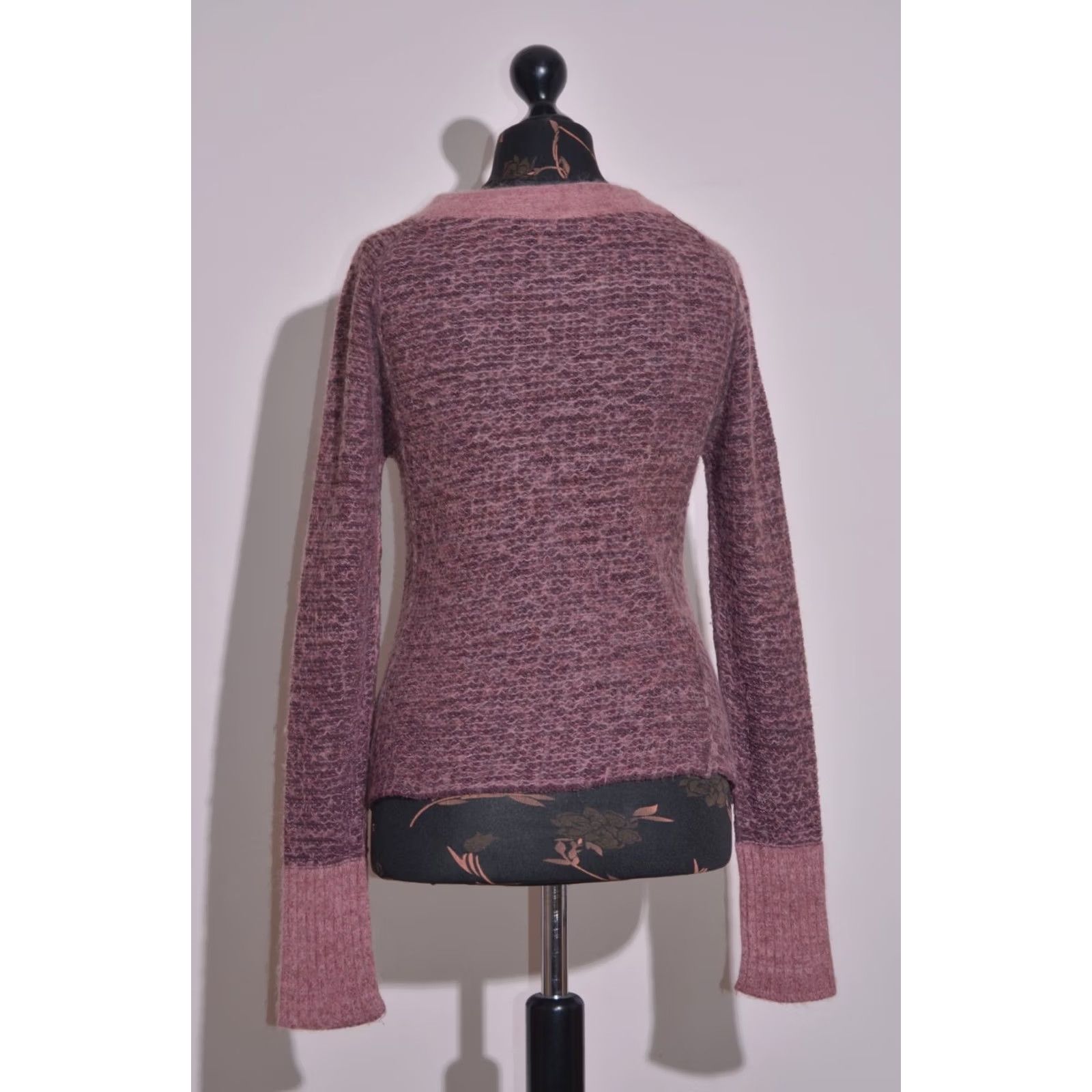 Sarah Pacini Sarah Pacini Womens Pink Textured Fuzzy Knit Sweater Long Sleeve Pocket Size S-M Shirt Womens Pink 90s? Size M / US 6-8 / IT 42-44 - 6 Thumbnail