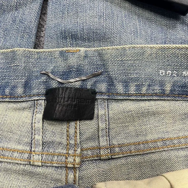Saint Laurent Paris Saint Laurent Paris Classic blue washed destroyed mid-rise Size US 28 / EU 44 - 4 Thumbnail