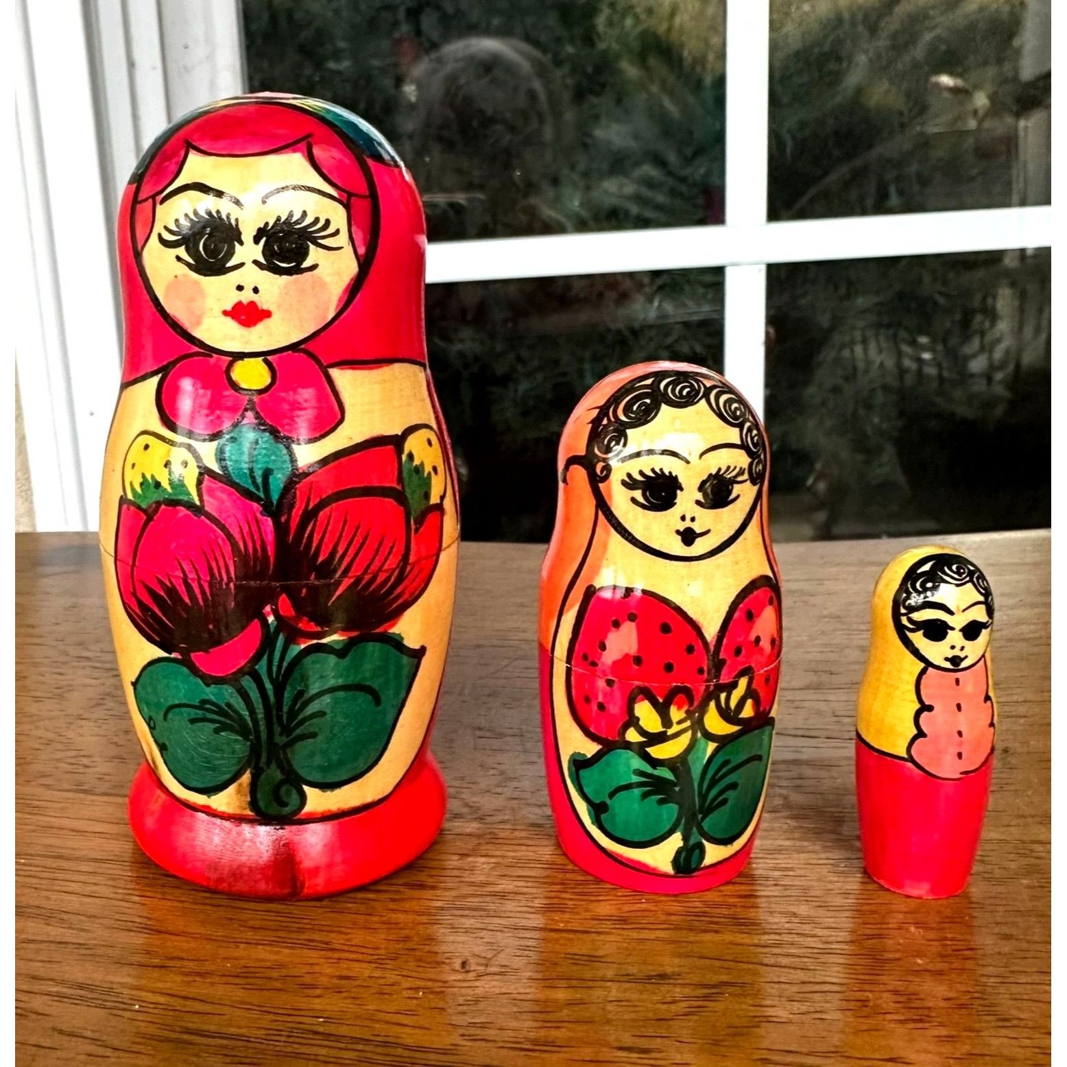 Handmade × Vintage Vintage Russian Nesting Doll Set of 3 Red Floral Matryoshka Size ONE SIZE - 1 Thumbnail