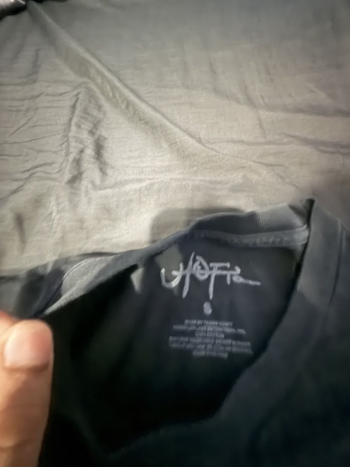 Travis Scott travis scott utopia merch long-sleeve shirt Size US S / EU 44-46 / 1 - 3 Thumbnail