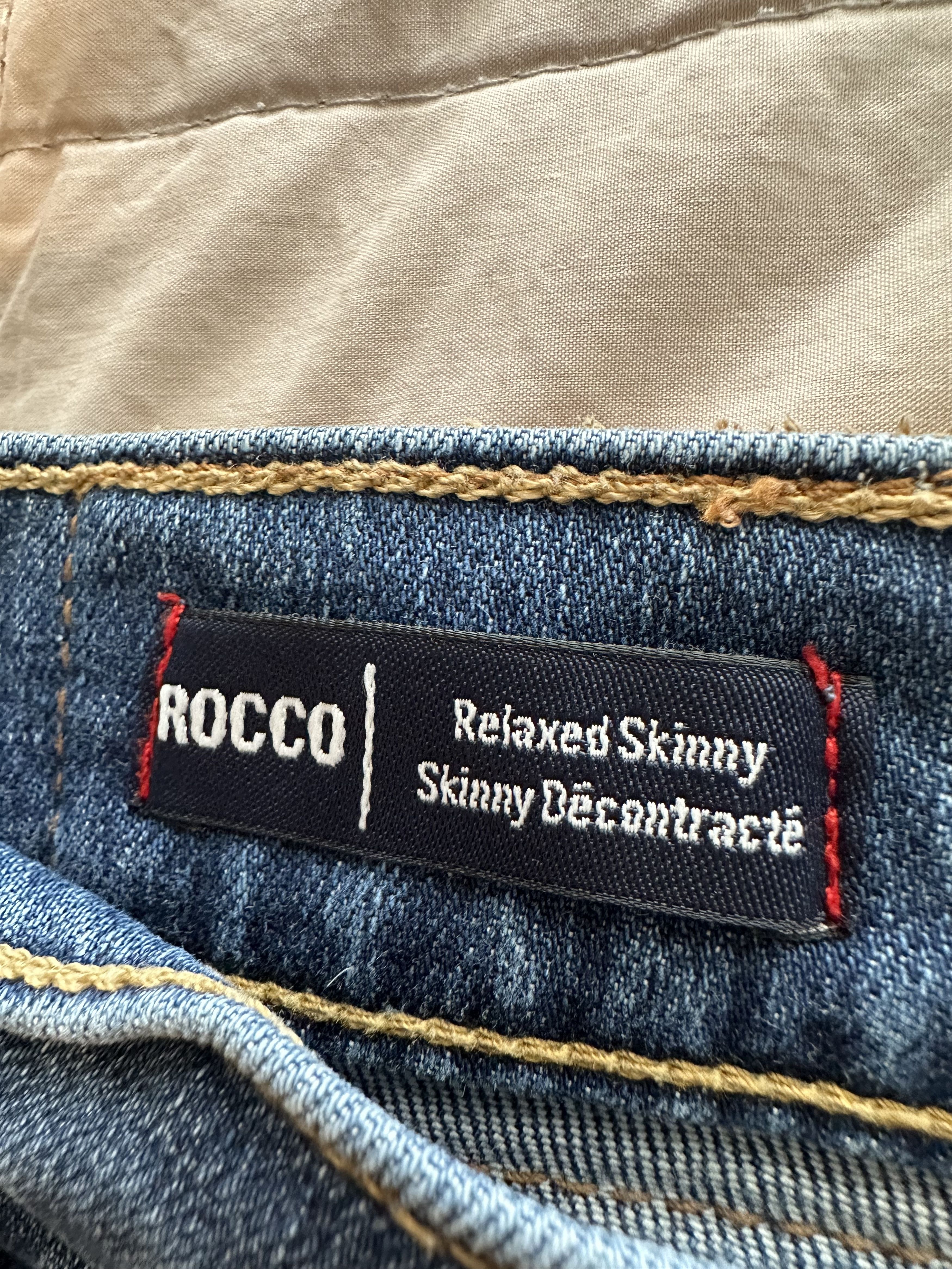 True Religion True Religion Relaxed Skinny Jeans Size US 33 - 4 Thumbnail