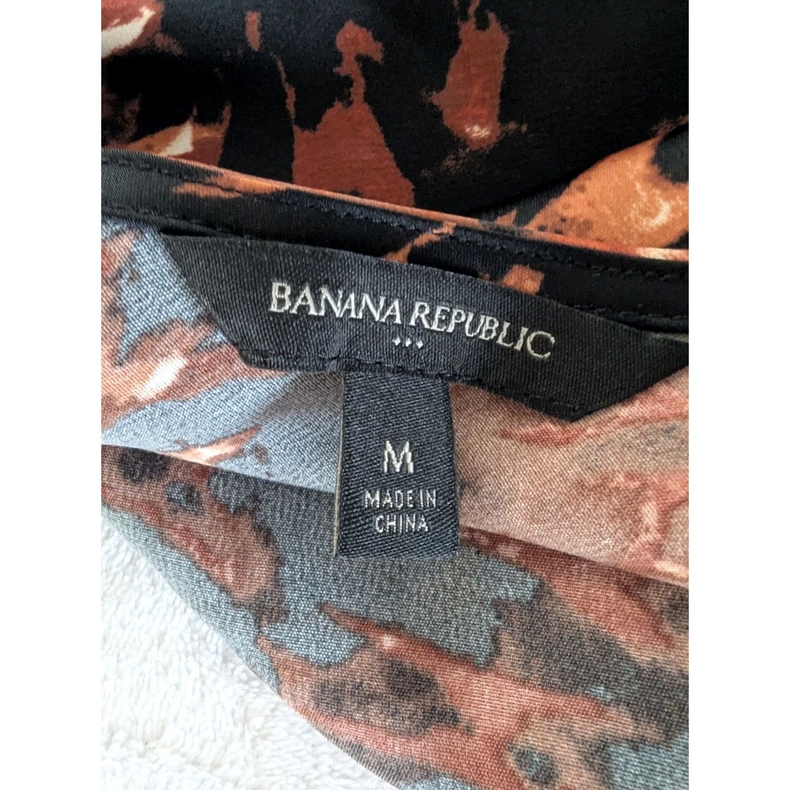 Banana Republic Banana Republic Blouse Sleeveless Tie Dye Black White Brown Sz M Womens Casual Shirt Size M / US 6-8 / IT 42-44 - 3 Thumbnail