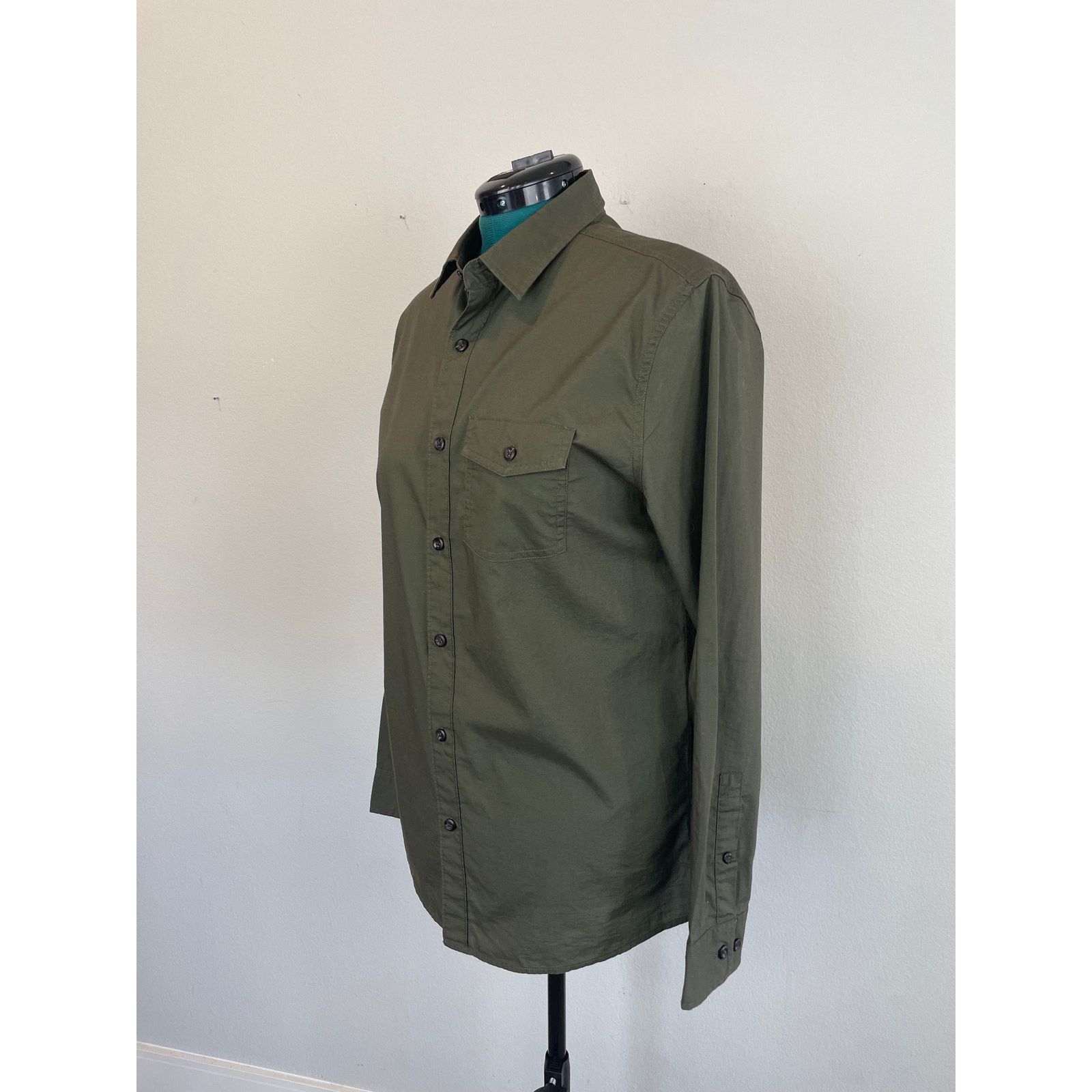 Other Red Ale Olive Button Up, Size M Size US M / EU 48-50 / 2 - 2 Thumbnail